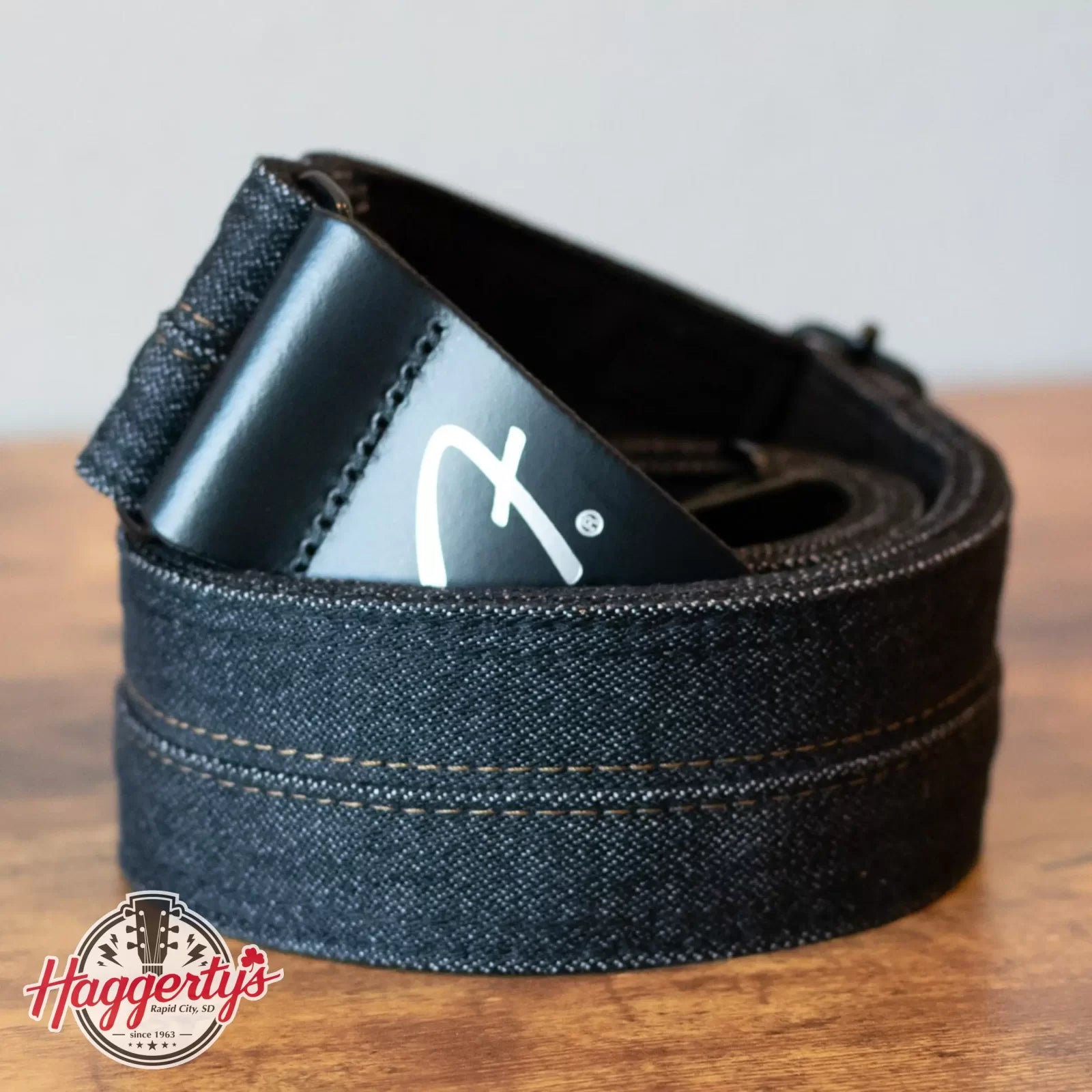 Fender X Wrangler Denim Strap, Washed Black Stitch