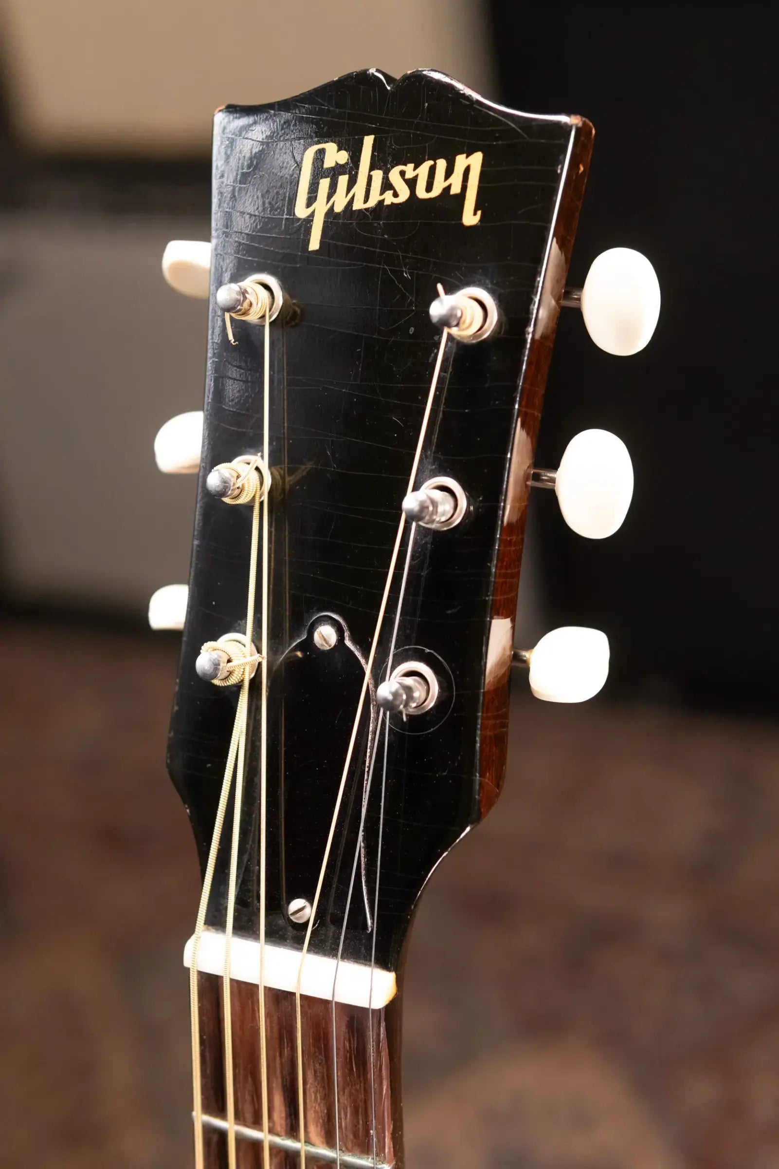 Gibson 1948 LG-2 Acoustic Guitar with Hardshell Case - Used