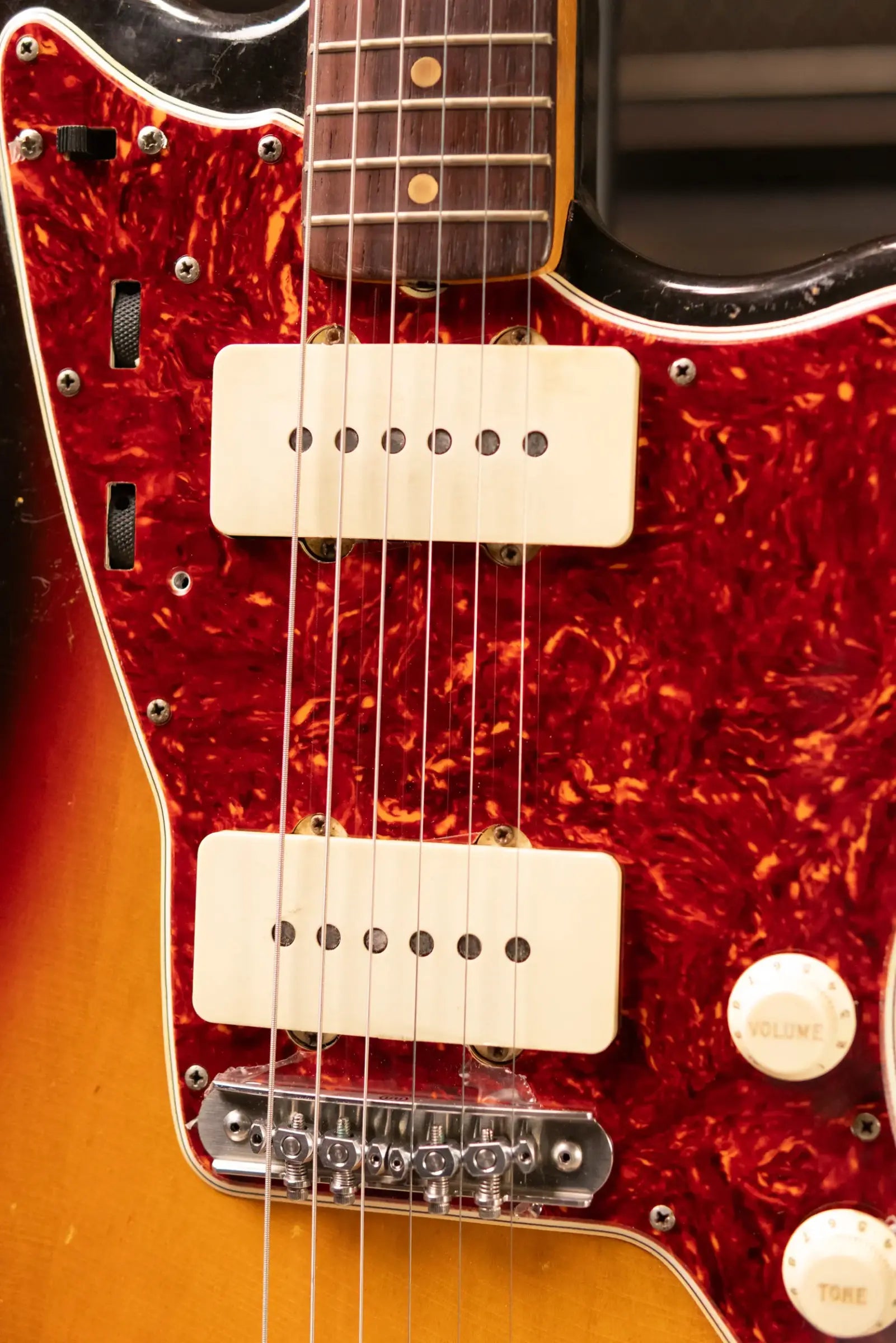 1962 Fender Jazzmaster Electric Guitar - 3-Tone Sunburst with Hardshell Case - Used