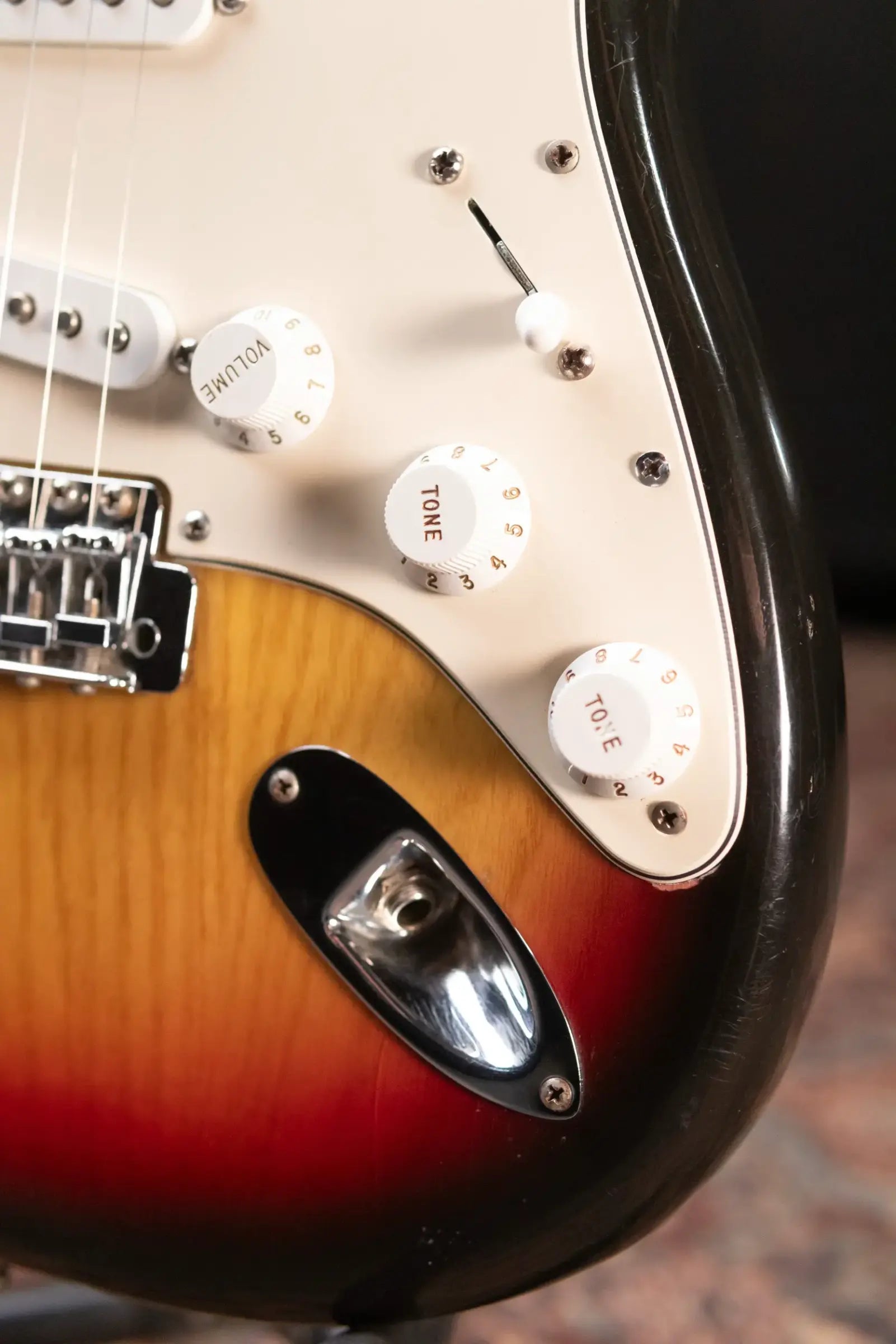 Fender 1979 Stratocaster Electric Guitar - 3-Tone Sunburst with Hardshell Case - Used