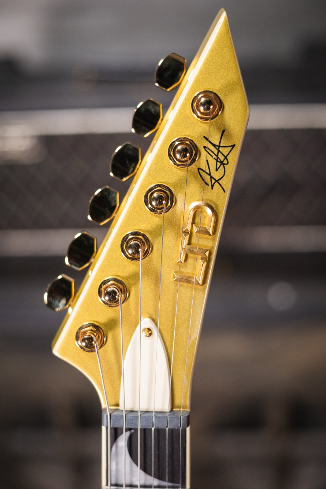 ESP LTD KH-V Kirk Hammett Signature Electric Guitar - Metallic Gold with Hardshell Case