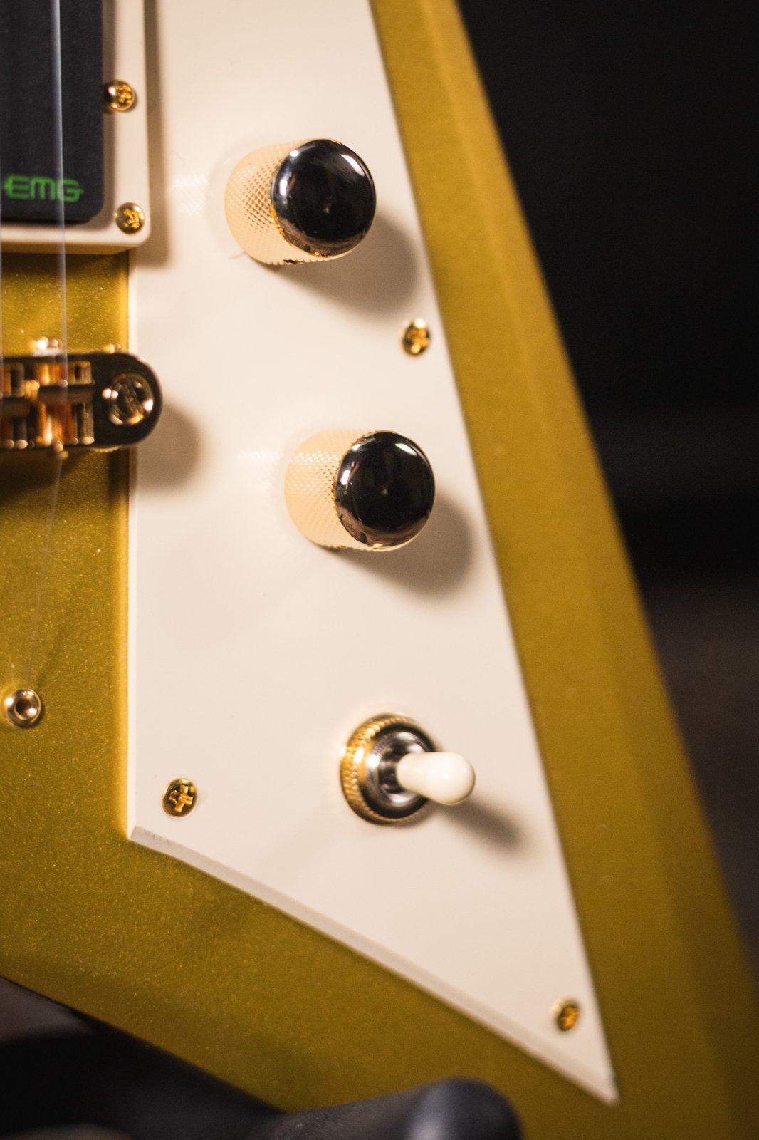ESP LTD KH-V Kirk Hammett Signature Electric Guitar - Metallic Gold with Hardshell Case