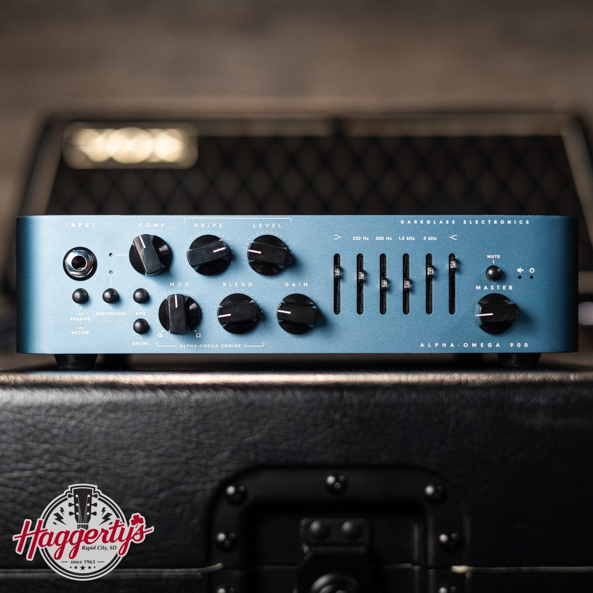 Darkglass Alpha Omega 900W Bass Amplifier - copy
