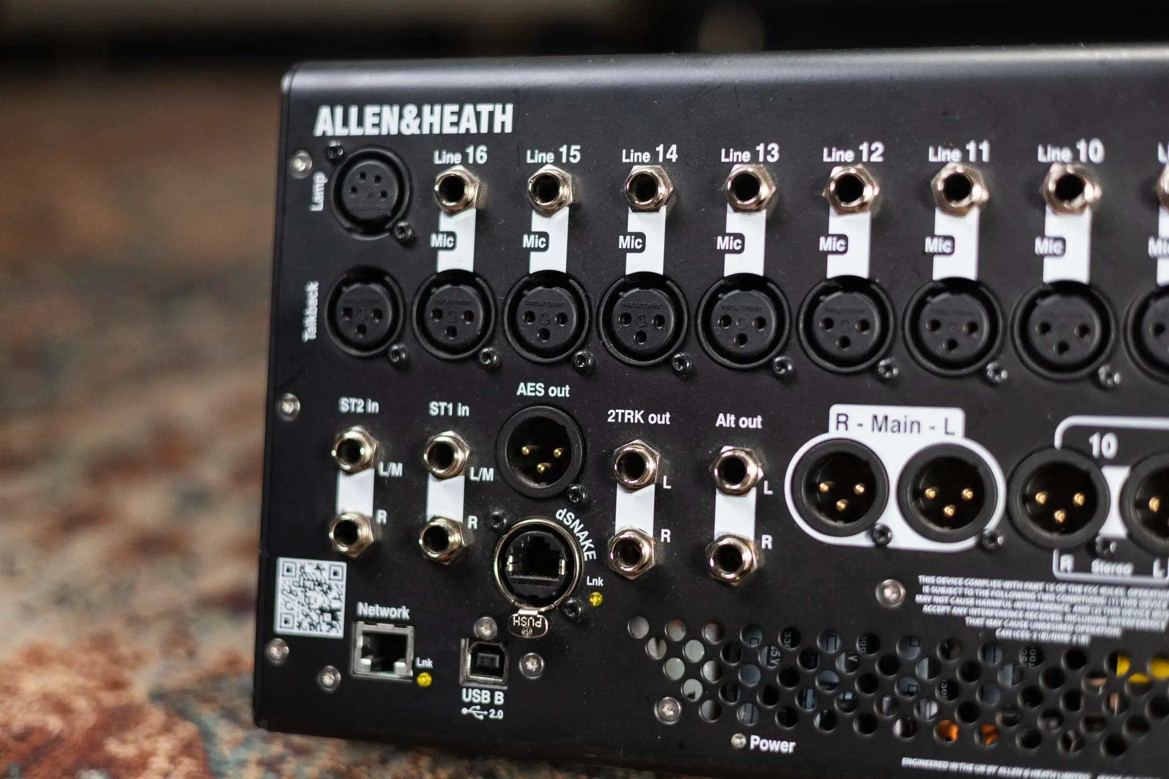 Allen and Heath QU-16 Chrome Edition 16-Channel Digital Mixer - Used