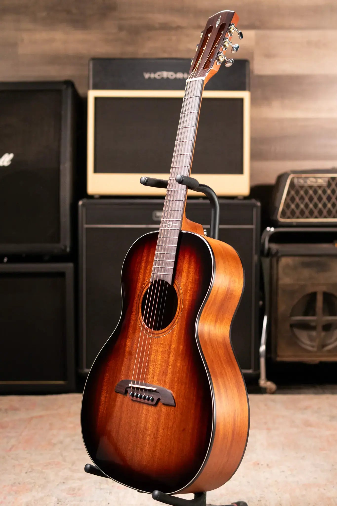 Alvarez AP66e Artist Series Acoustic/Electric Guitar - Shadowburst