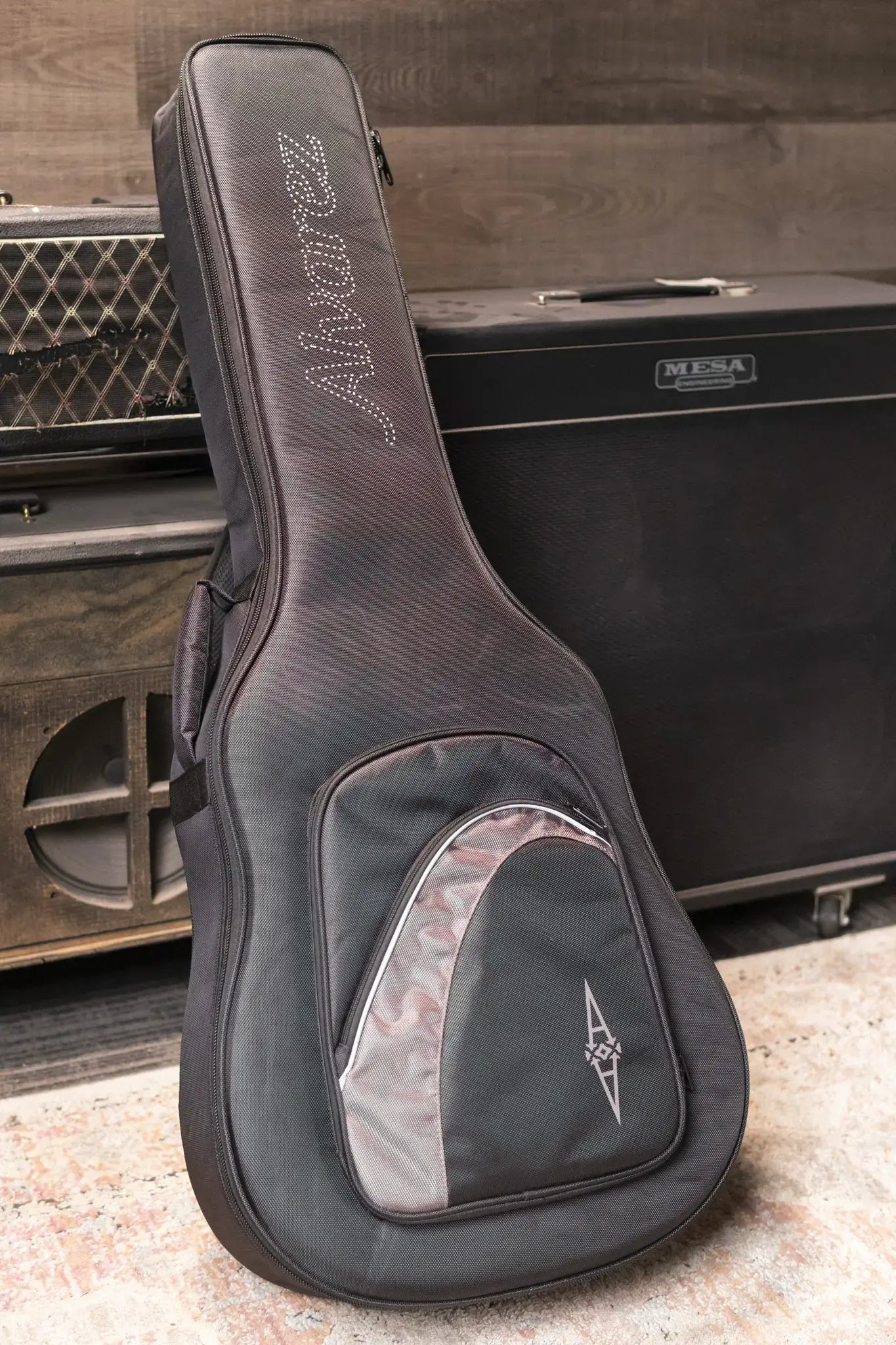 Alvarez LF70e Laureate Folk/OM Acoustic/Electric Guitar - Daybreak with Softshell Case