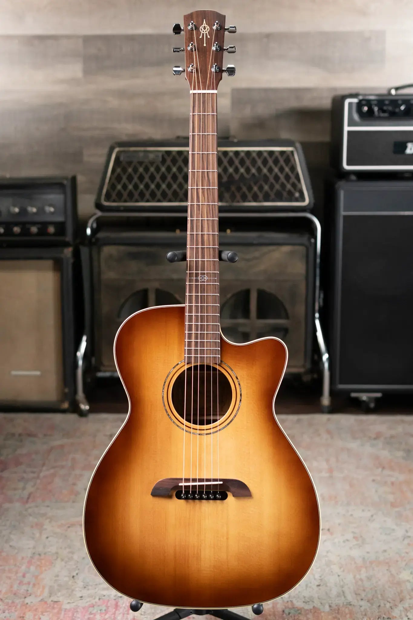 Alvarez Yairi FY70ce Acoustic/Electric Guitar - Shadowburst with Hardshell Case