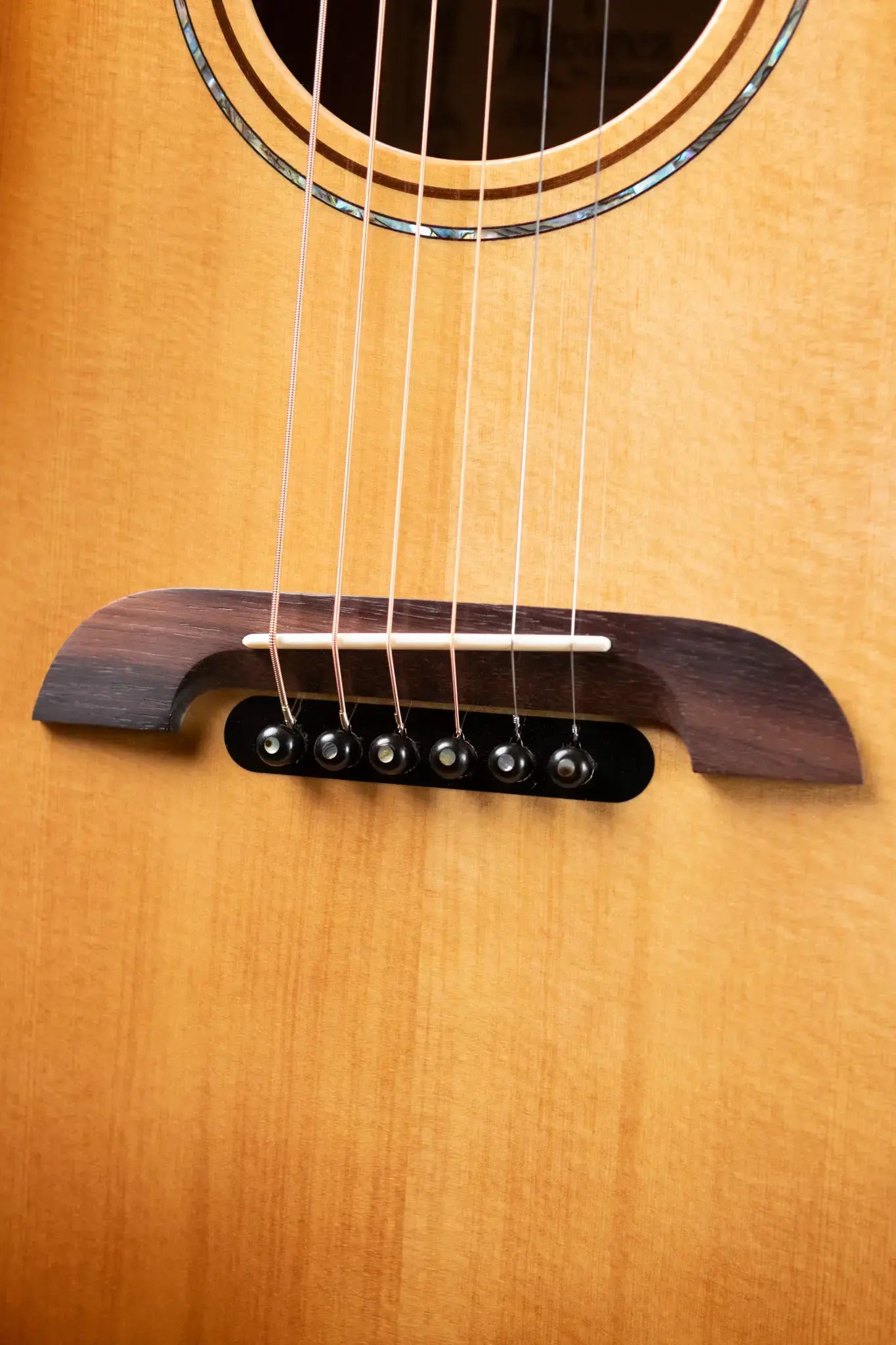 Alvarez Yairi FY70ce Acoustic/Electric Guitar - Shadowburst with Hardshell Case
