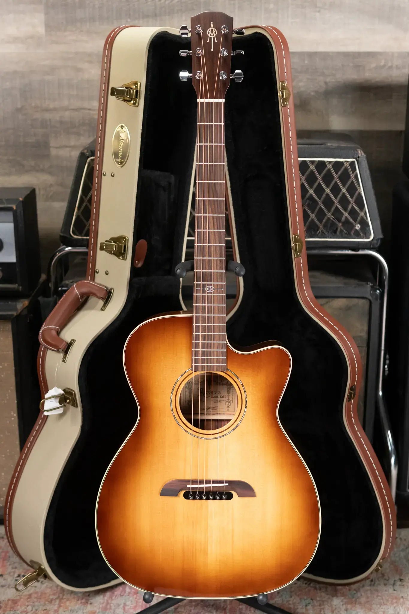 Alvarez Yairi FY70ce Acoustic/Electric Guitar - Shadowburst with Hardshell Case
