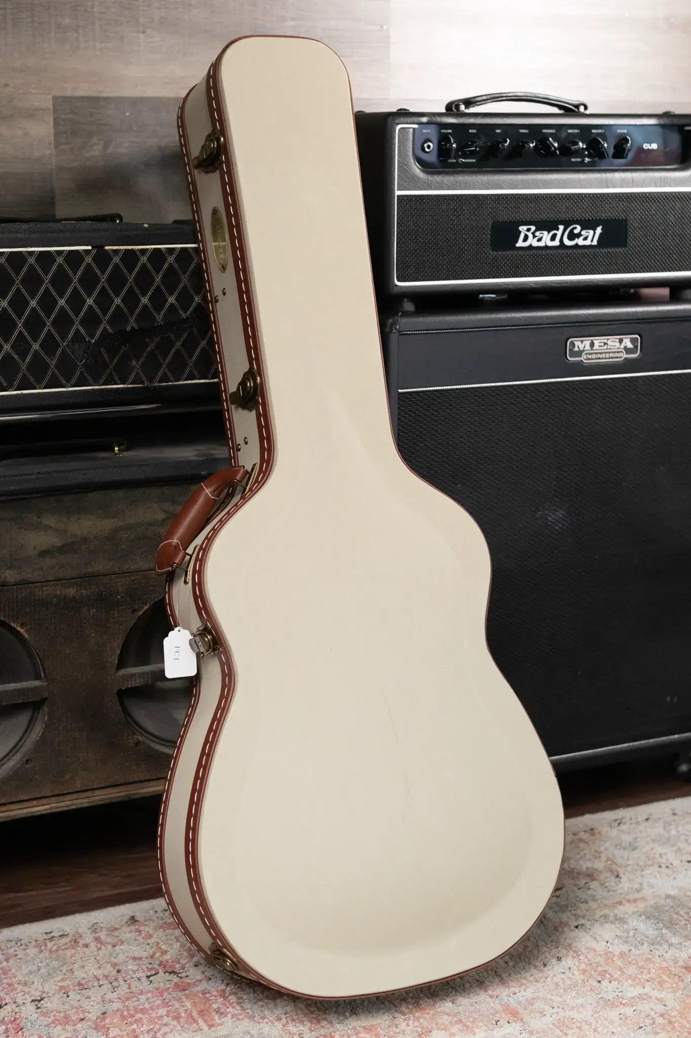 Alvarez Yairi FY70ce Acoustic/Electric Guitar with Hardshell Case