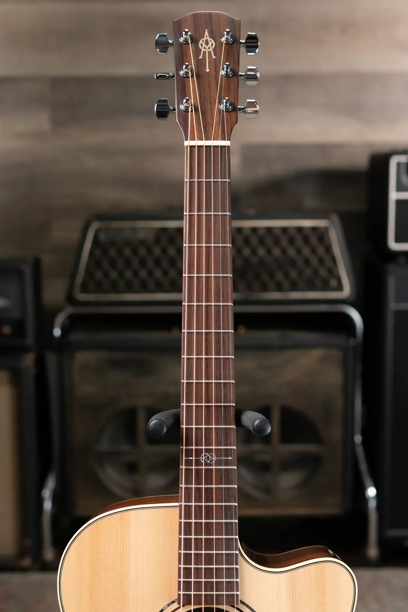 Alvarez Yairi FY70ce Acoustic/Electric Guitar with Hardshell Case