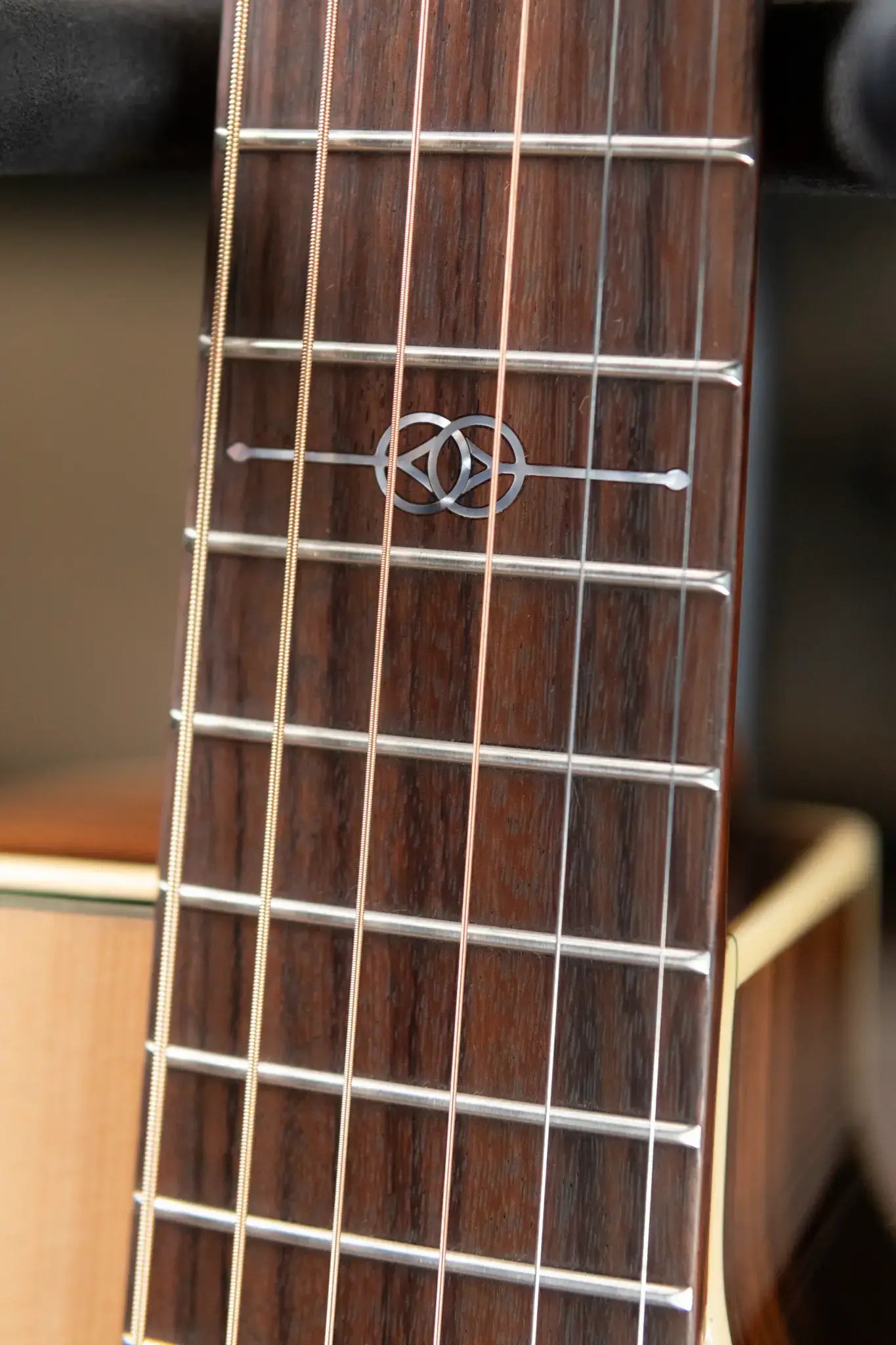 Alvarez Yairi FY70ce Acoustic/Electric Guitar with Hardshell Case