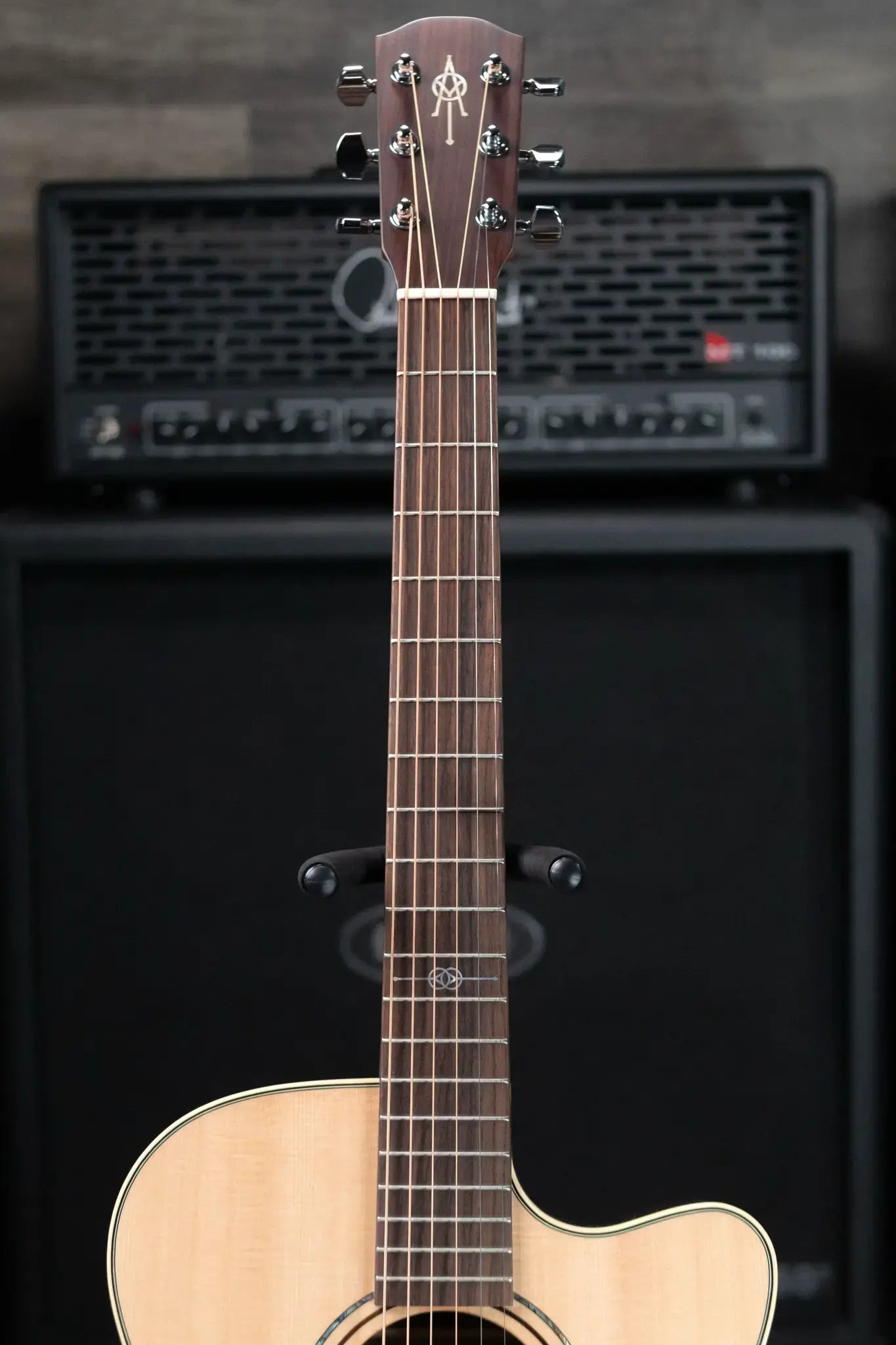Alvarez Yairi FY70ce Acoustic/Electric Guitar with Hardshell Case
