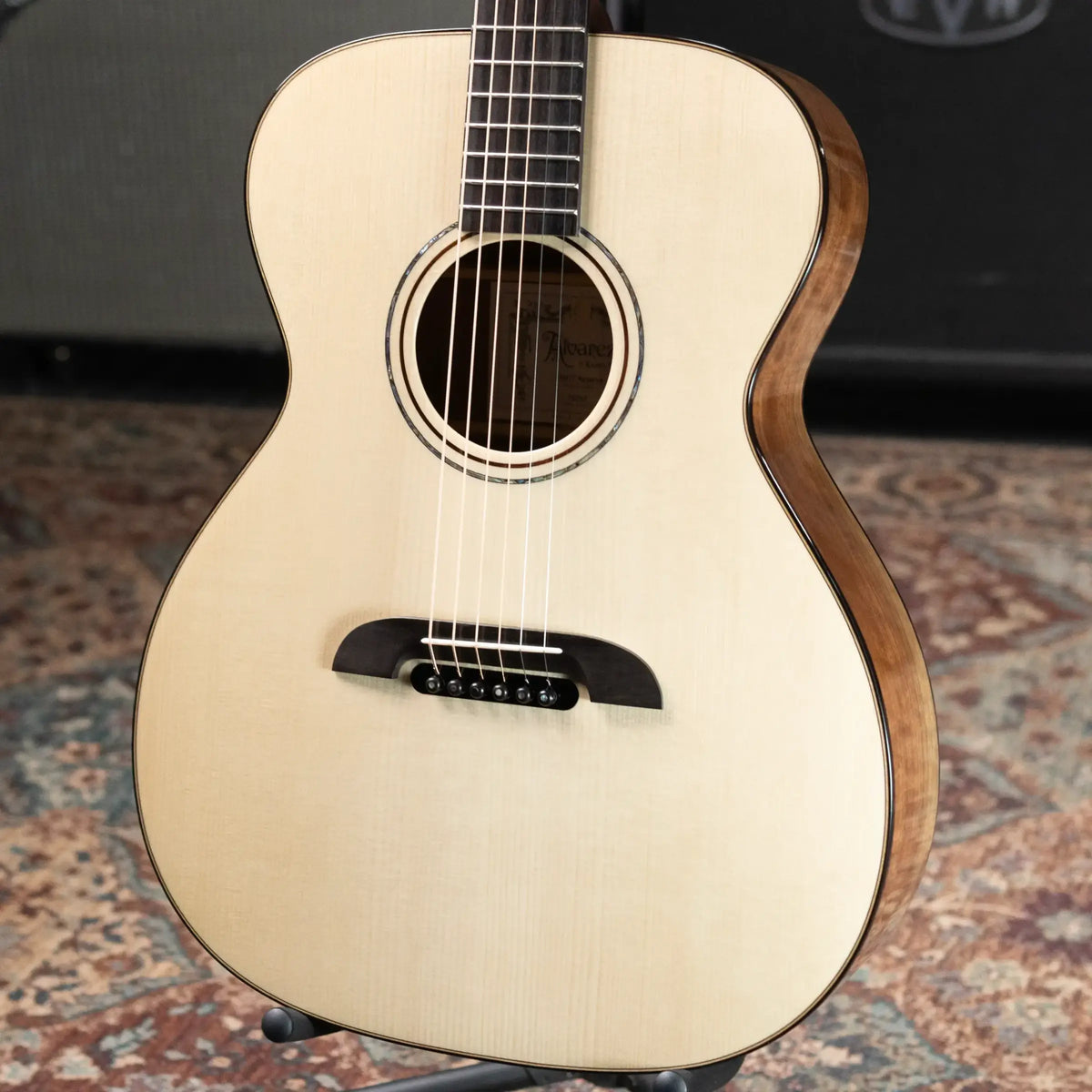 Alvarez Yairi Reserve FYM77 Limited Edition 1-of-10 Folk/OM Acoustic Guitar with Hardshell Case - Used