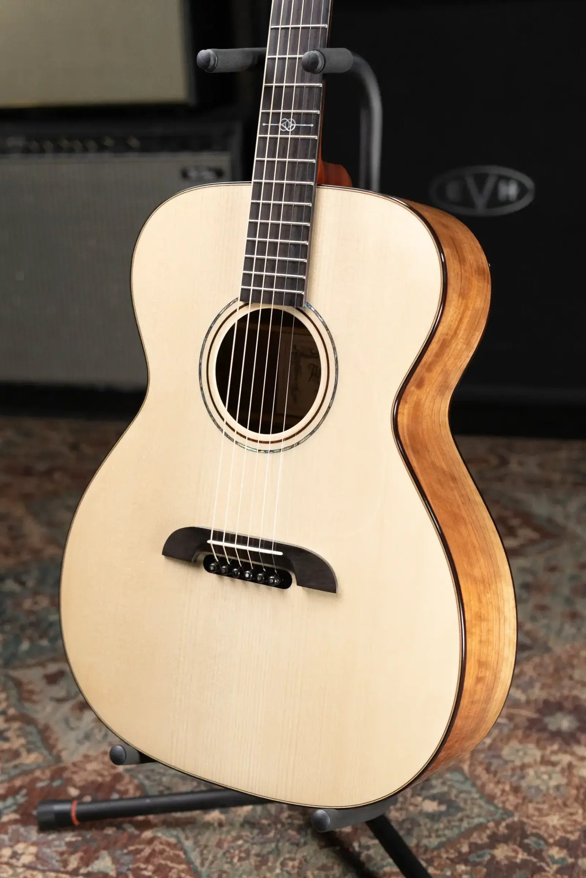 Alvarez Yairi Reserve FYM77 Limited Edition 1-of-10 Folk/OM Acoustic Guitar with Hardshell Case - Used