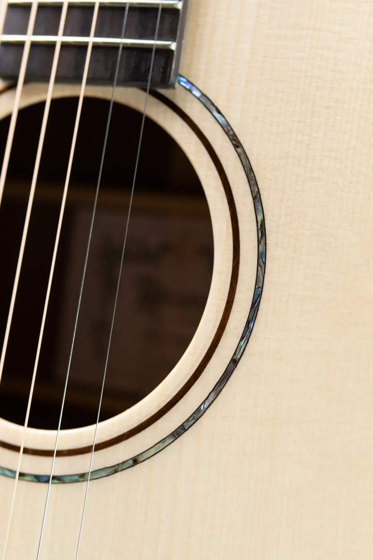 Alvarez Yairi Reserve FYM77 Limited Edition 1-of-10 Folk/OM Acoustic Guitar with Hardshell Case - Used