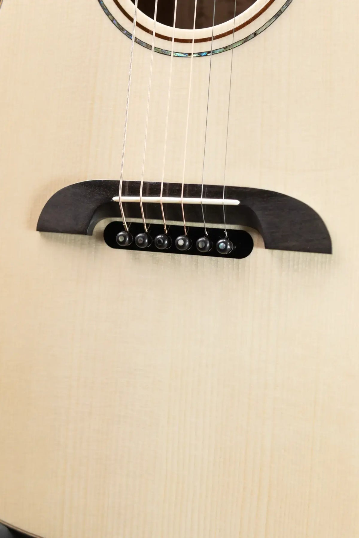 Alvarez Yairi Reserve FYM77 Limited Edition 1-of-10 Folk/OM Acoustic Guitar with Hardshell Case - Used