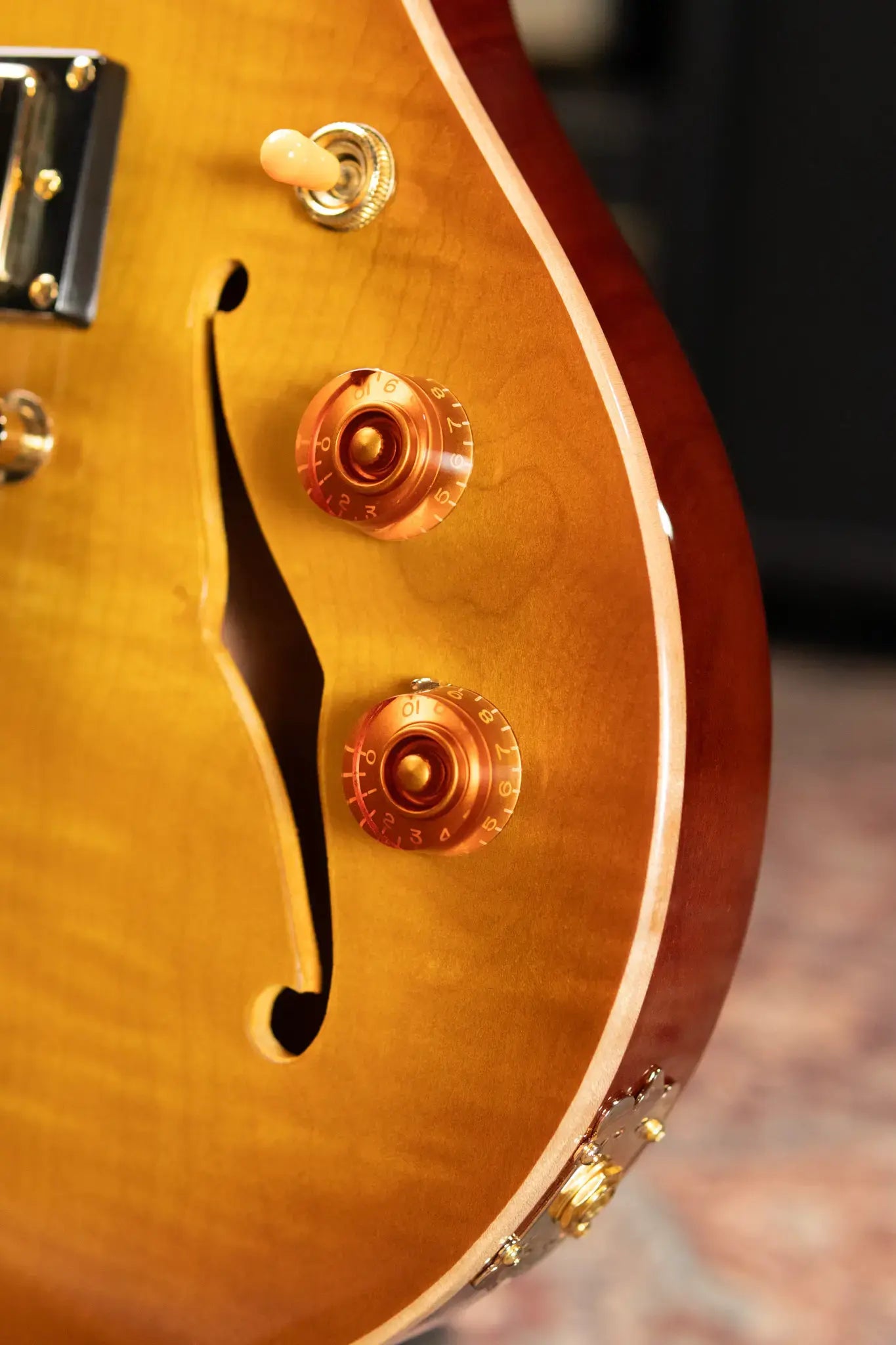 B&G Crossroads Little Sister Cutaway with Humbuckers Semi-Hollow Electric Guitar - Honey Burst with Private Stock Hardshell Case