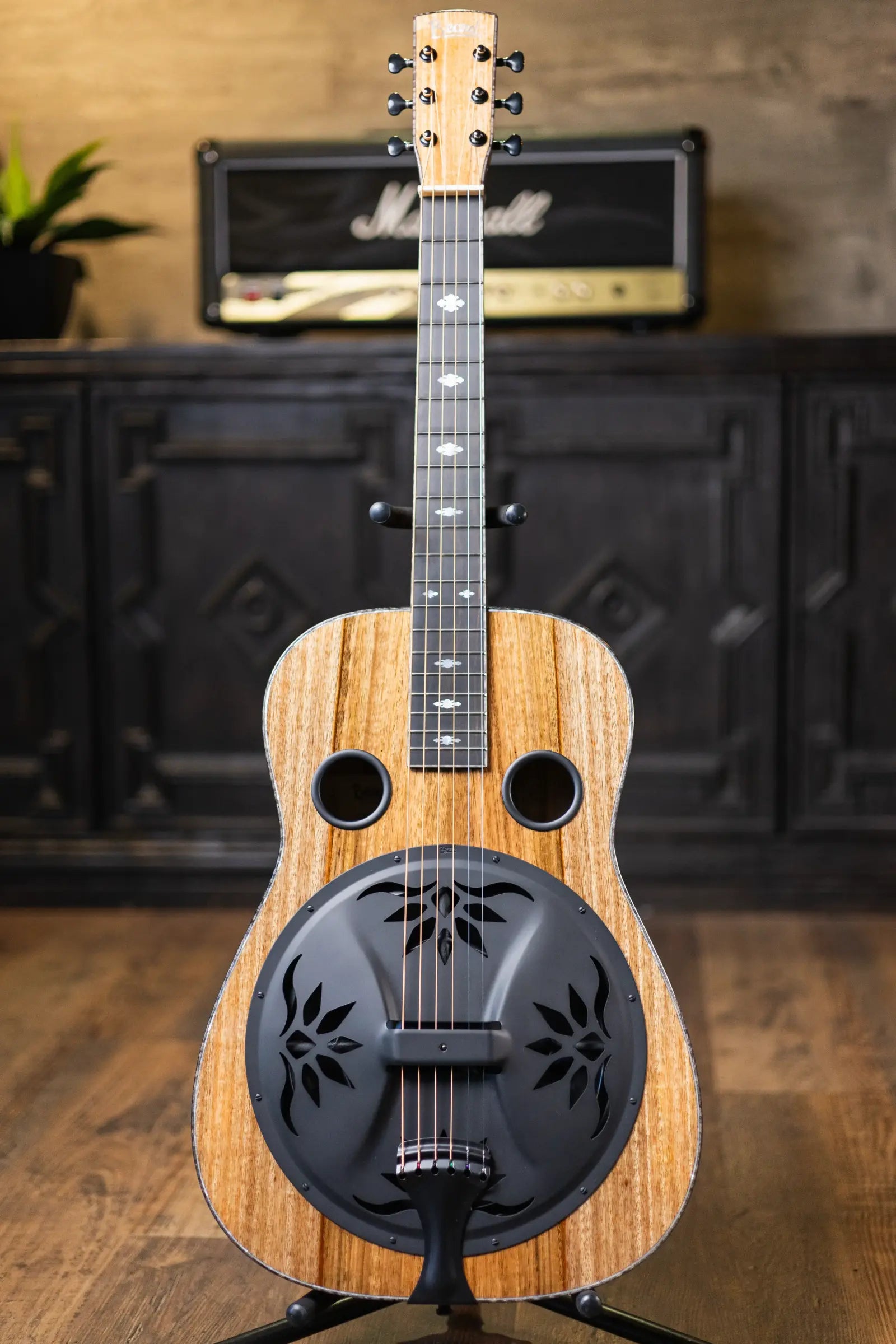 Beard Custom Legacy E Mango/Curly Maple Resonator - Black Ice with Hardshell Case
