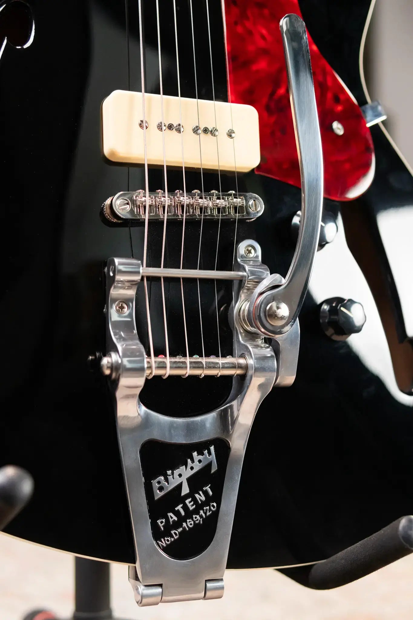 BilT Volare Custom Semi-Hollowbody Electric Guitar - Black with Hardshell Case - Used