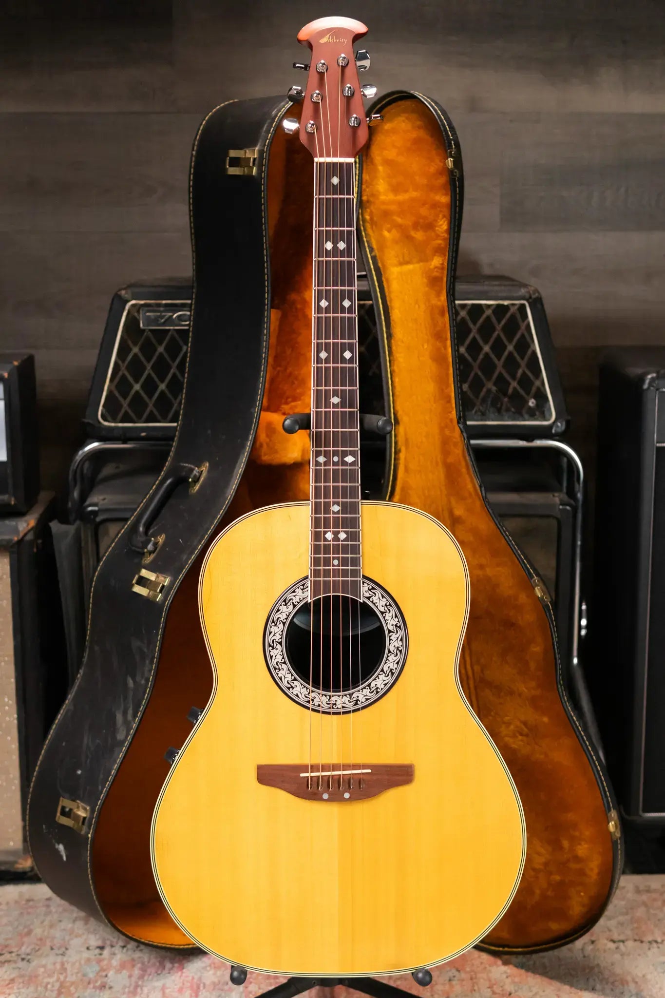 Celebrity by Ovation CC67 Acoustic-Electric Guitar with Hardshell Case - Used