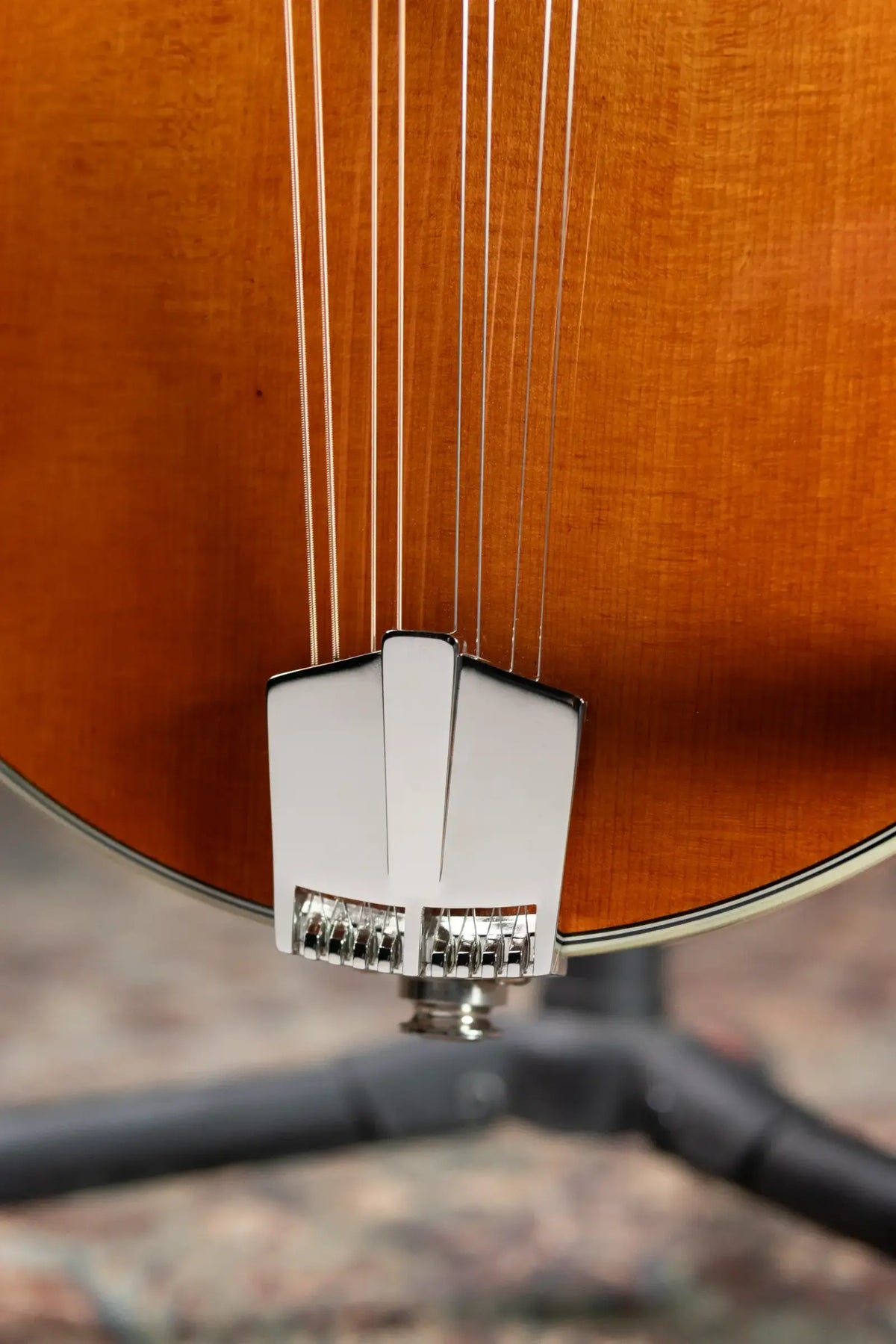 Eastman MD815PGE-HB F-Style Acoustic/Electric Mandolin - Honeyburst with Hardshell Case