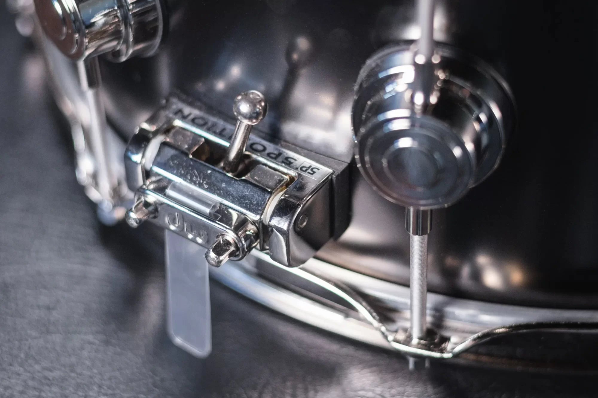 DW Collectors Series Snare Drum - Satin Black over Brass with Nickel Hardware