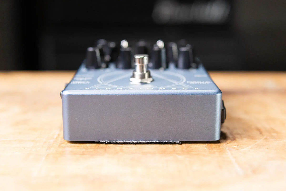 Darkglass Alpha Omega Bass Preamp Effect Pedal - Used