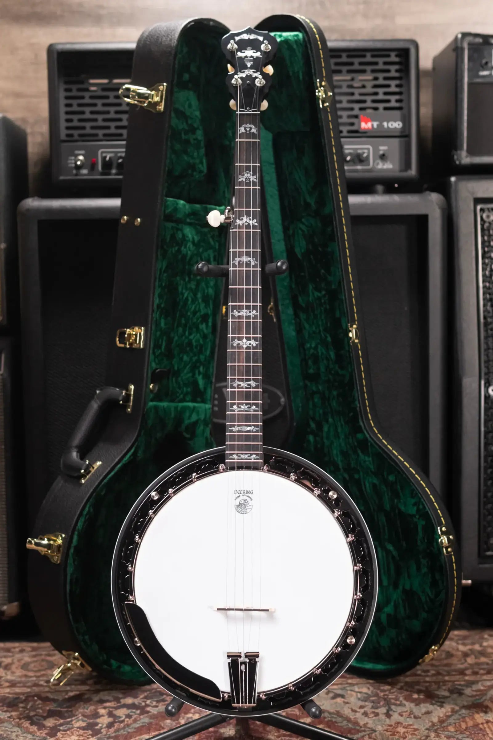 Deering Eagle II 5-String Banjo with Hardshell Case