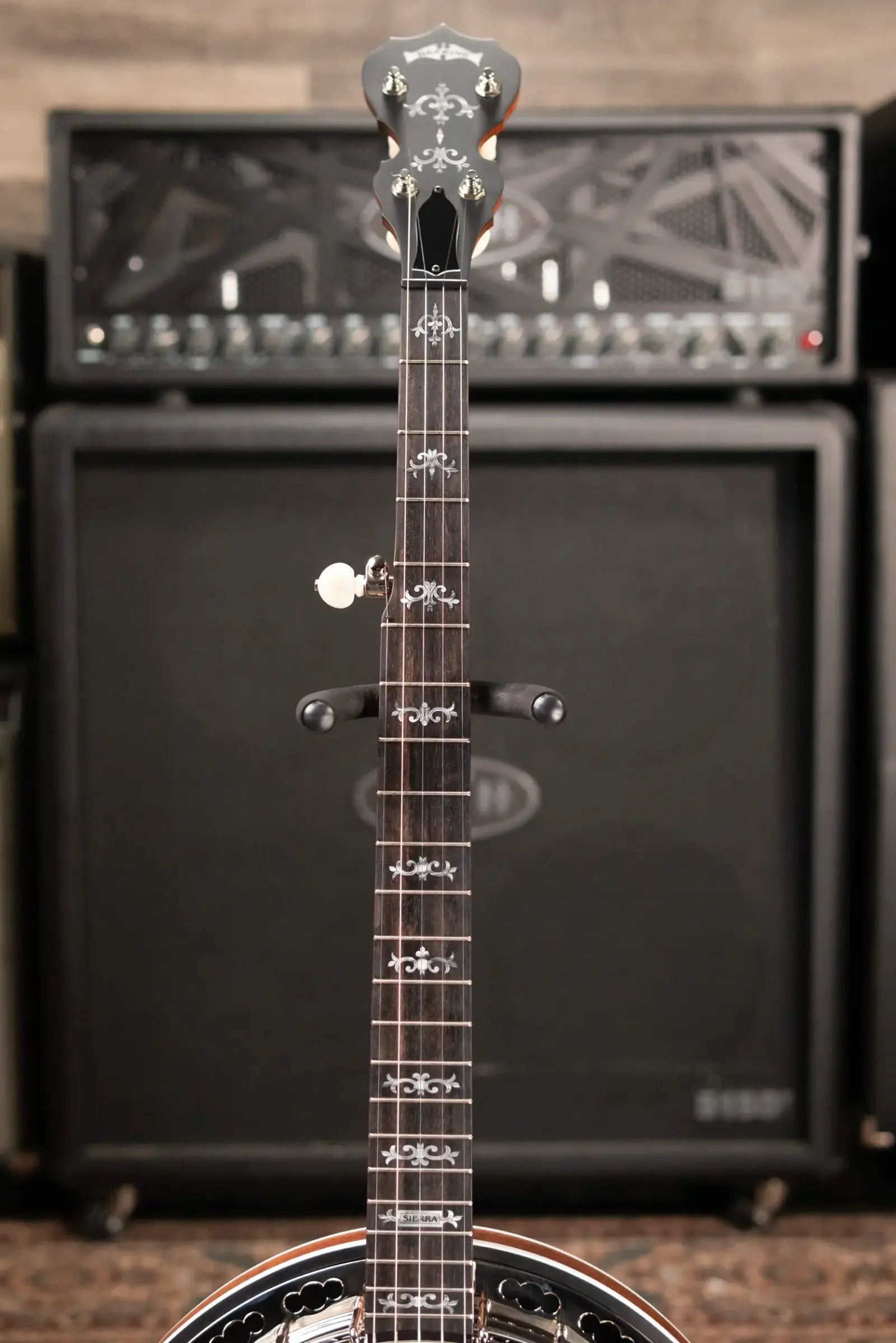 Deering Sierra 5-String Mahogany Banjo with Hardshell Case