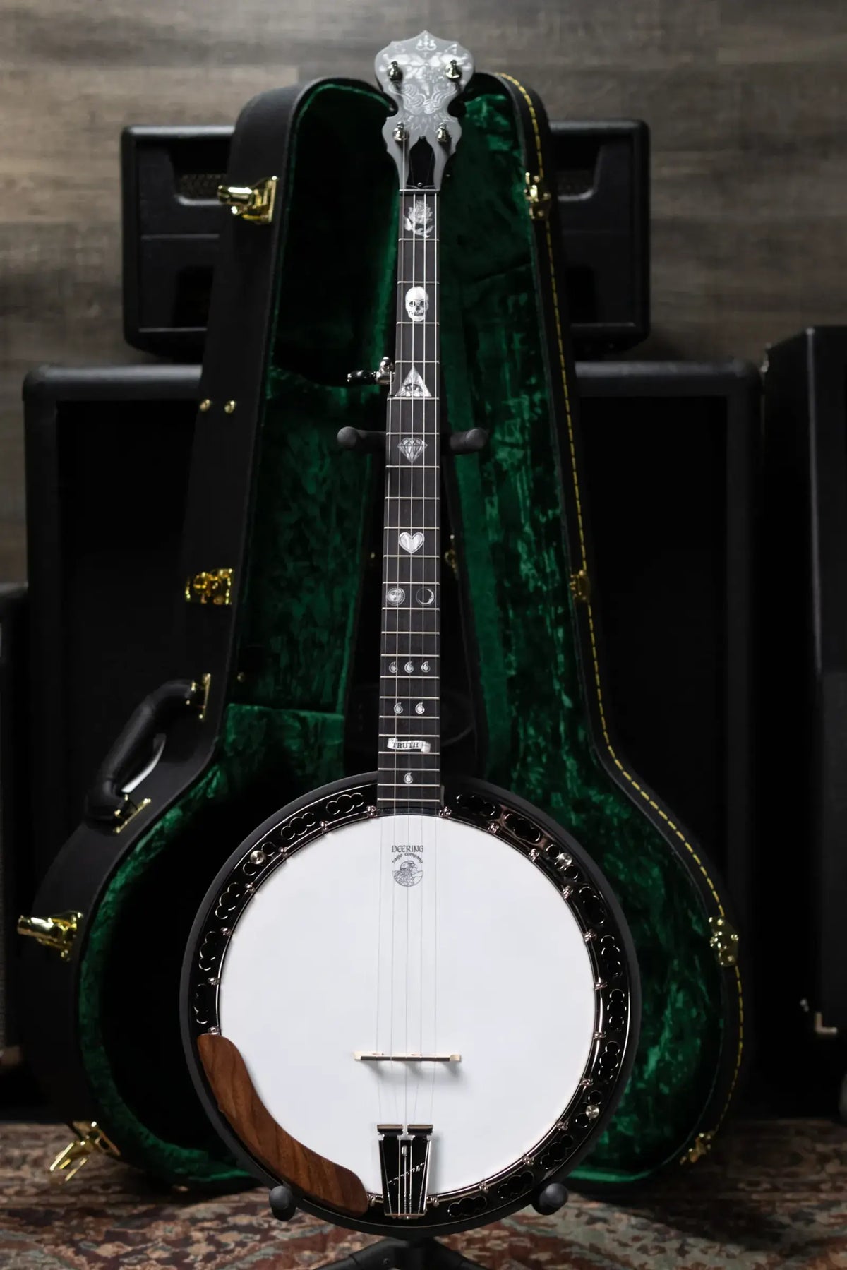 Deering The Scott Avett "Truth" Signature Banjo with Hardshell Case