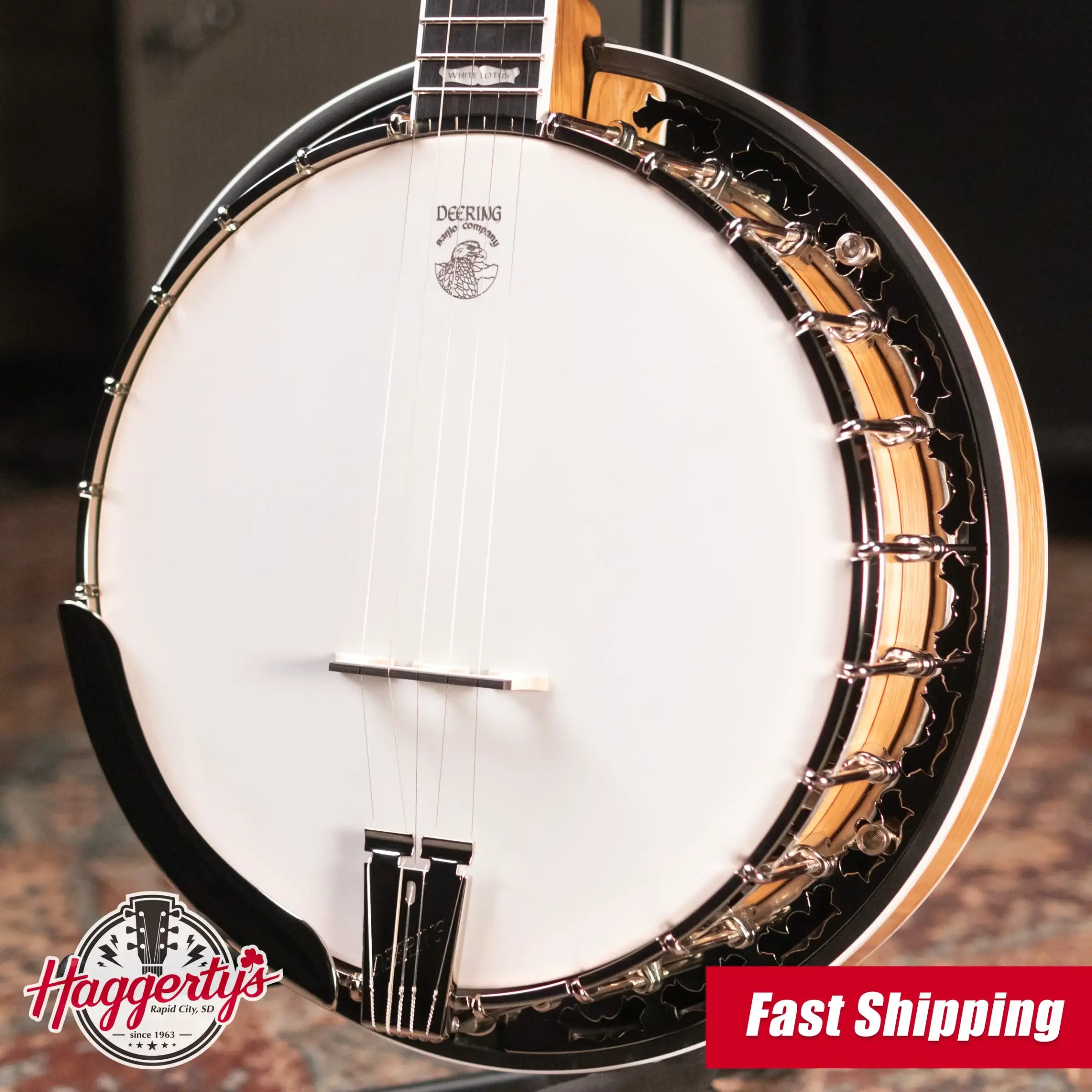 Deering White Lotus 5-String Banjo with Hardshell Case