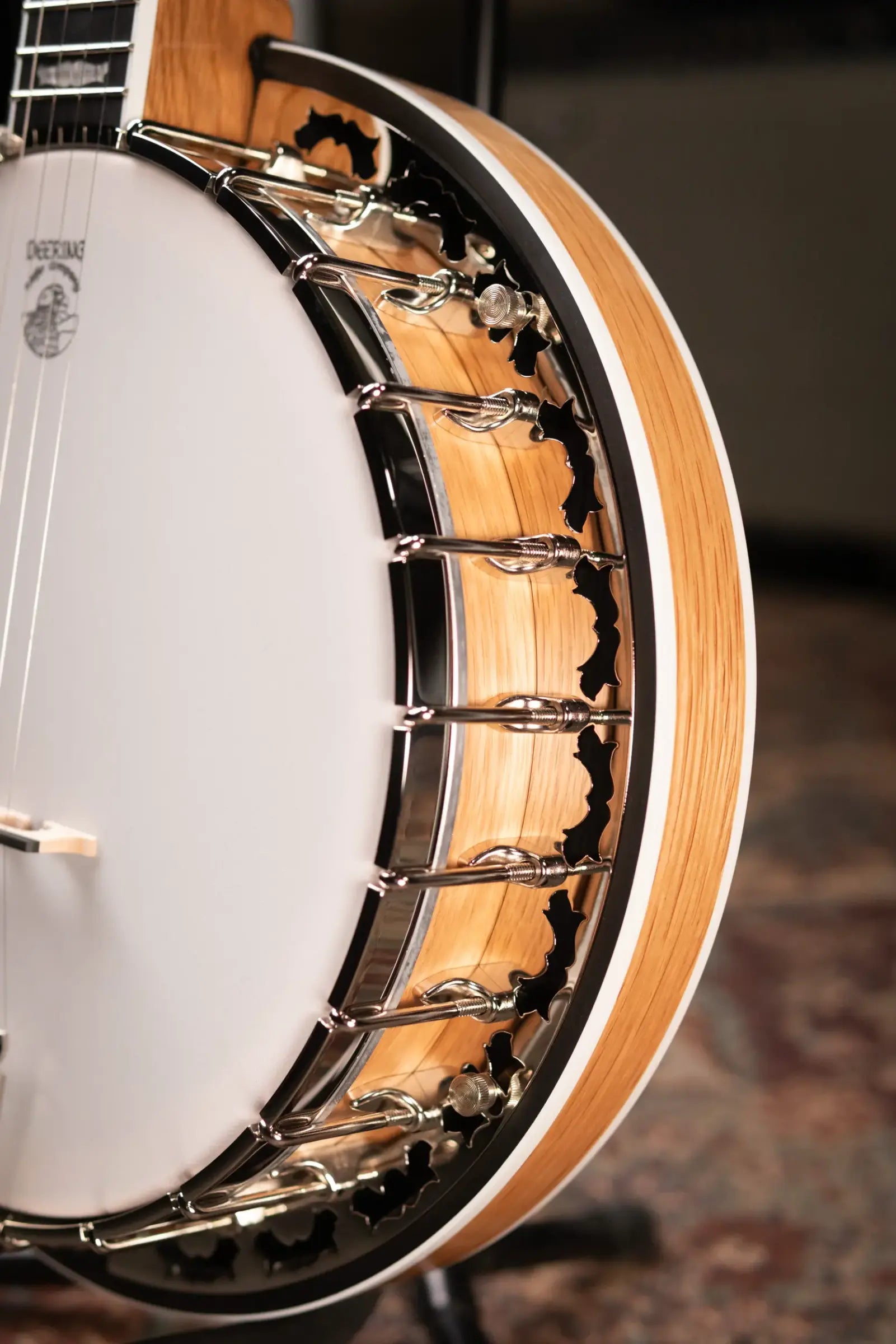 Deering White Lotus 5-String Banjo with Hardshell Case