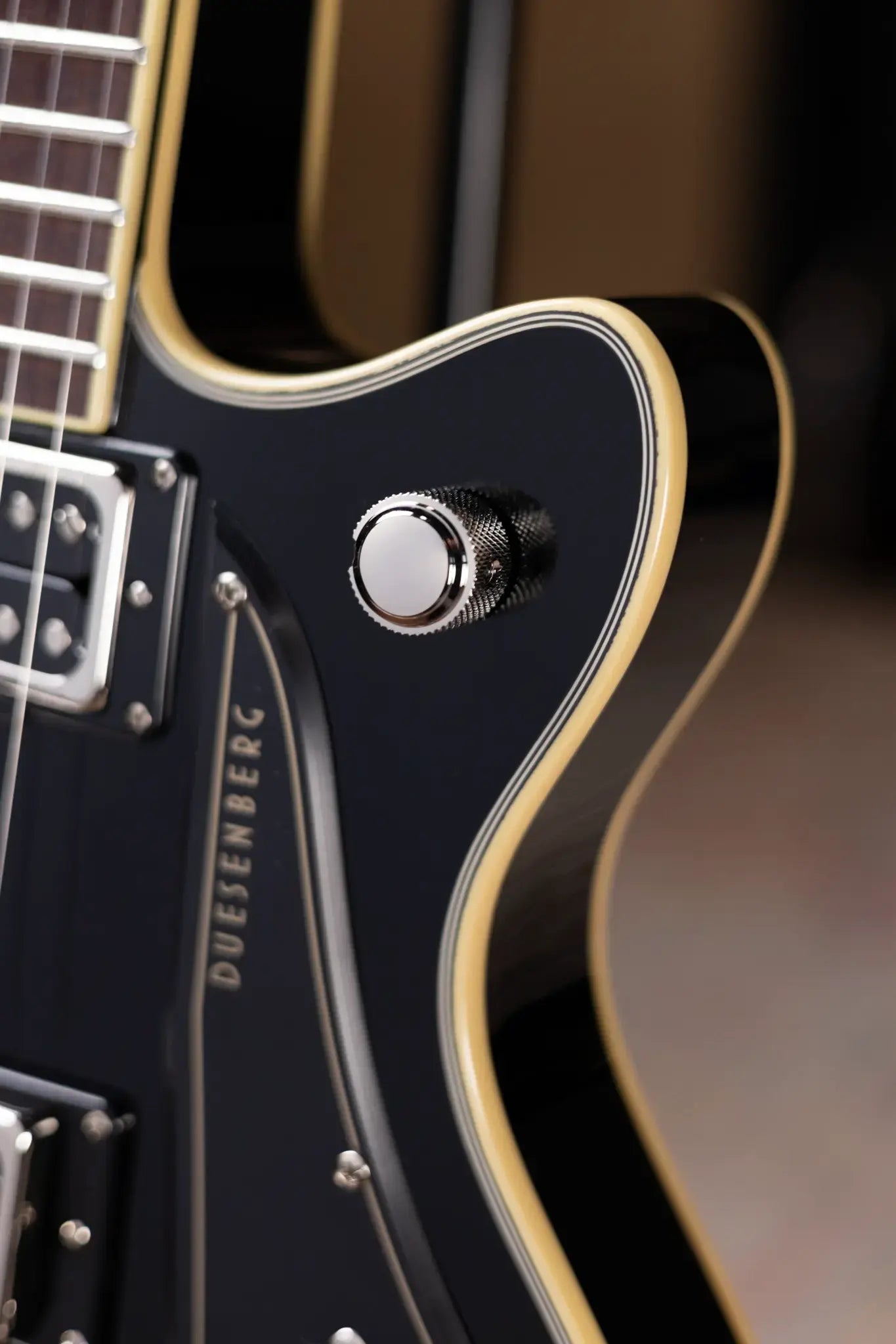 Duesenberg Fantom S Electric Guitar - Black with Hardshell Case