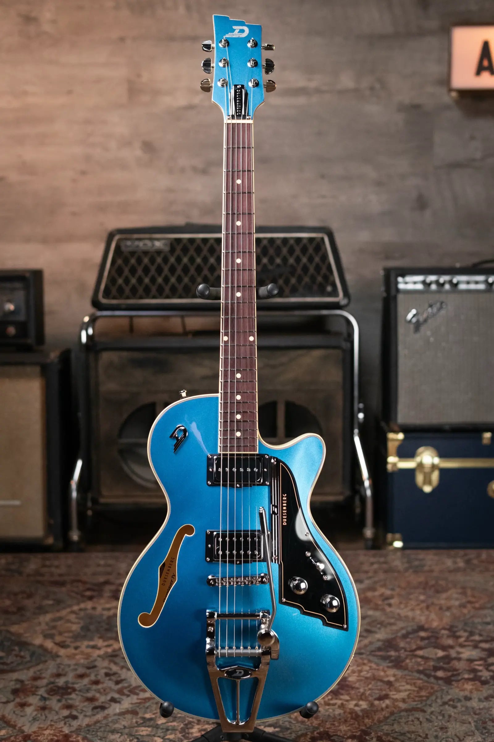 Duesenberg Starplayer TV Duo-Tone - Catalina Blue with Hardshell Case
