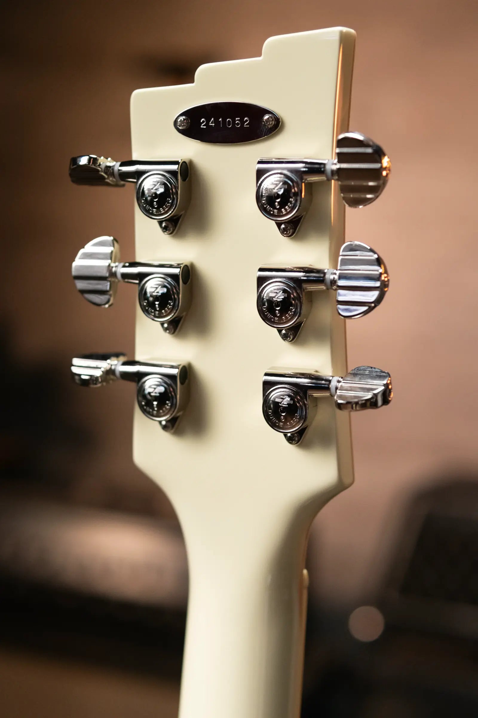 Duesenberg Starplayer TV Duo-Tone - Catalina Blue with Hardshell Case