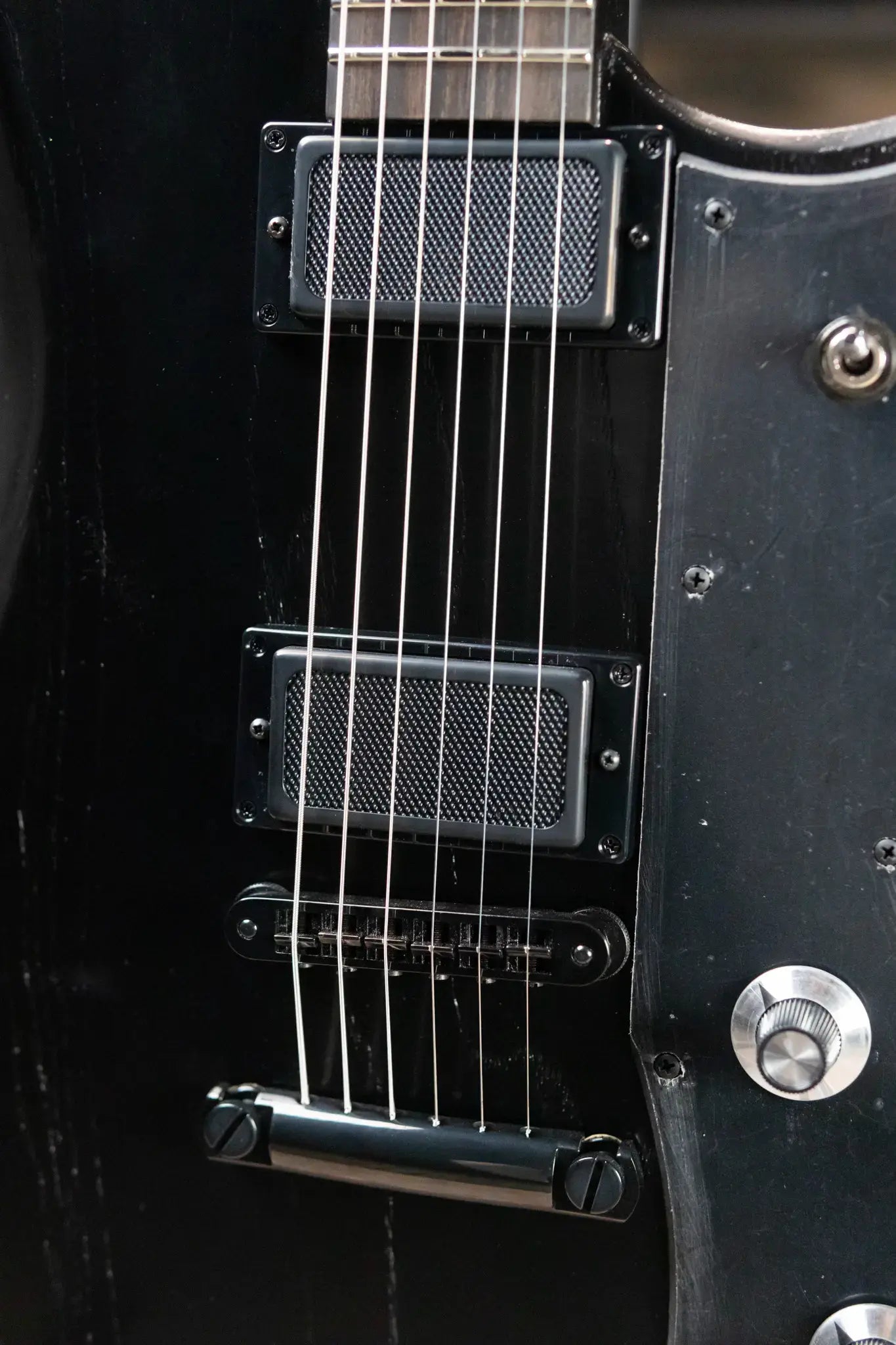 Dunable USA Custom Shop Yeti Electric Guitar - Black with Hardshell Case