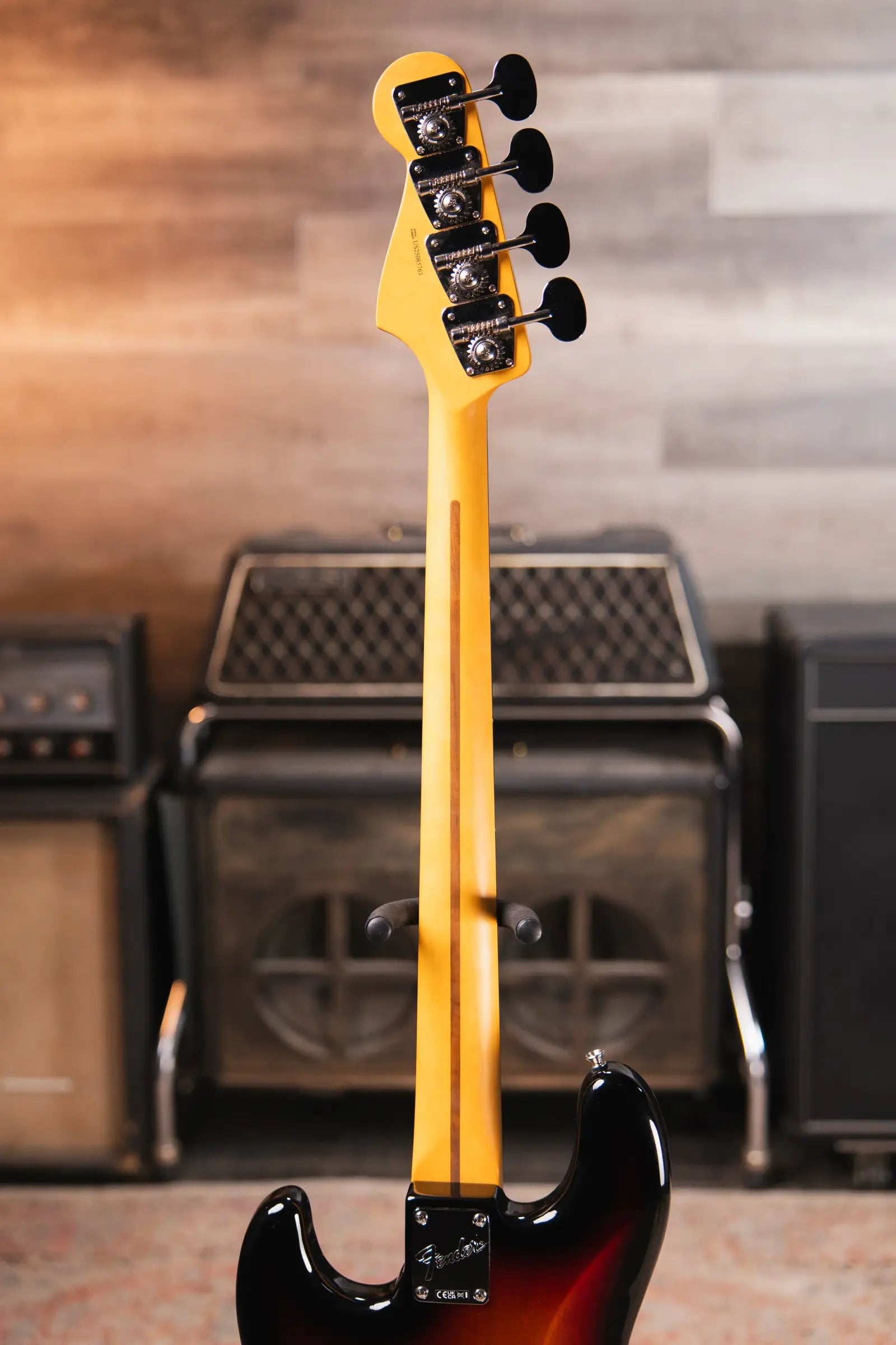 Fender American Professional Classic Jazz Bass - 3-Color Sunburst with Gig Bag