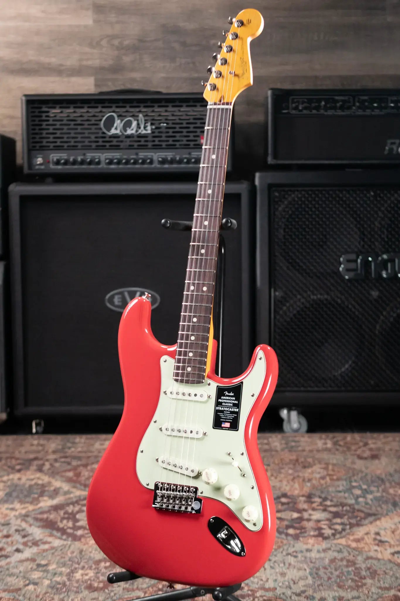 Fender American Professional Classic Stratocaster - Faded Dakota Red with Gig Bag