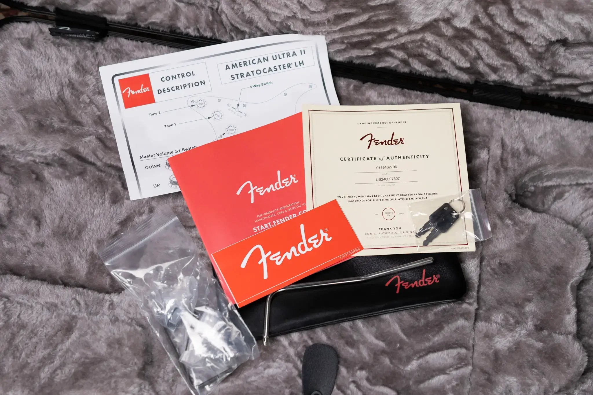 Fender American Ultra II Stratocaster Left Handed - Avalanche with Hardshell Case - Demo