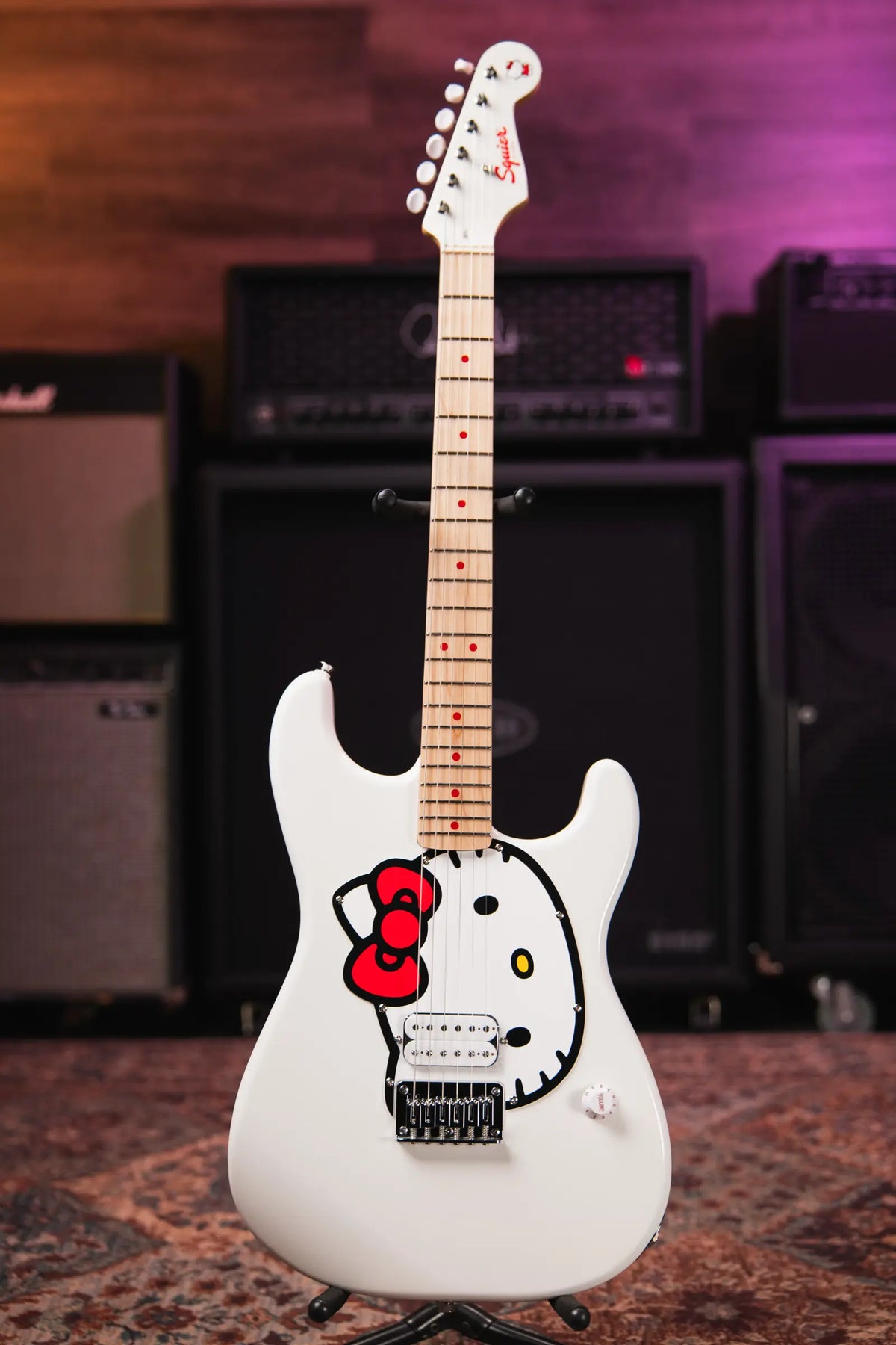 Squier Fender X Hello Kitty White Stratocaster with Gig Bag - Display Model