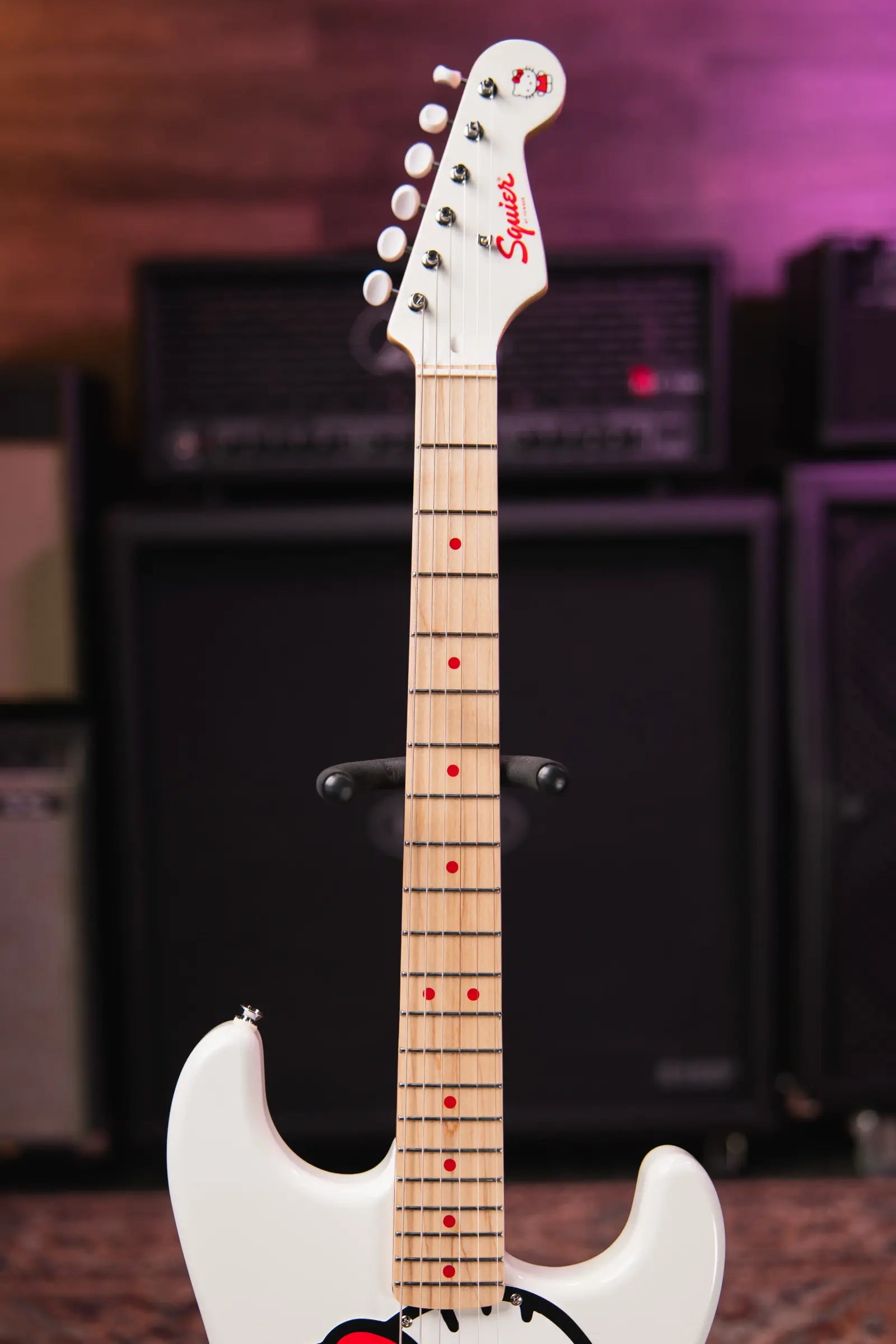 Squier Fender X Hello Kitty White Stratocaster with Gig Bag