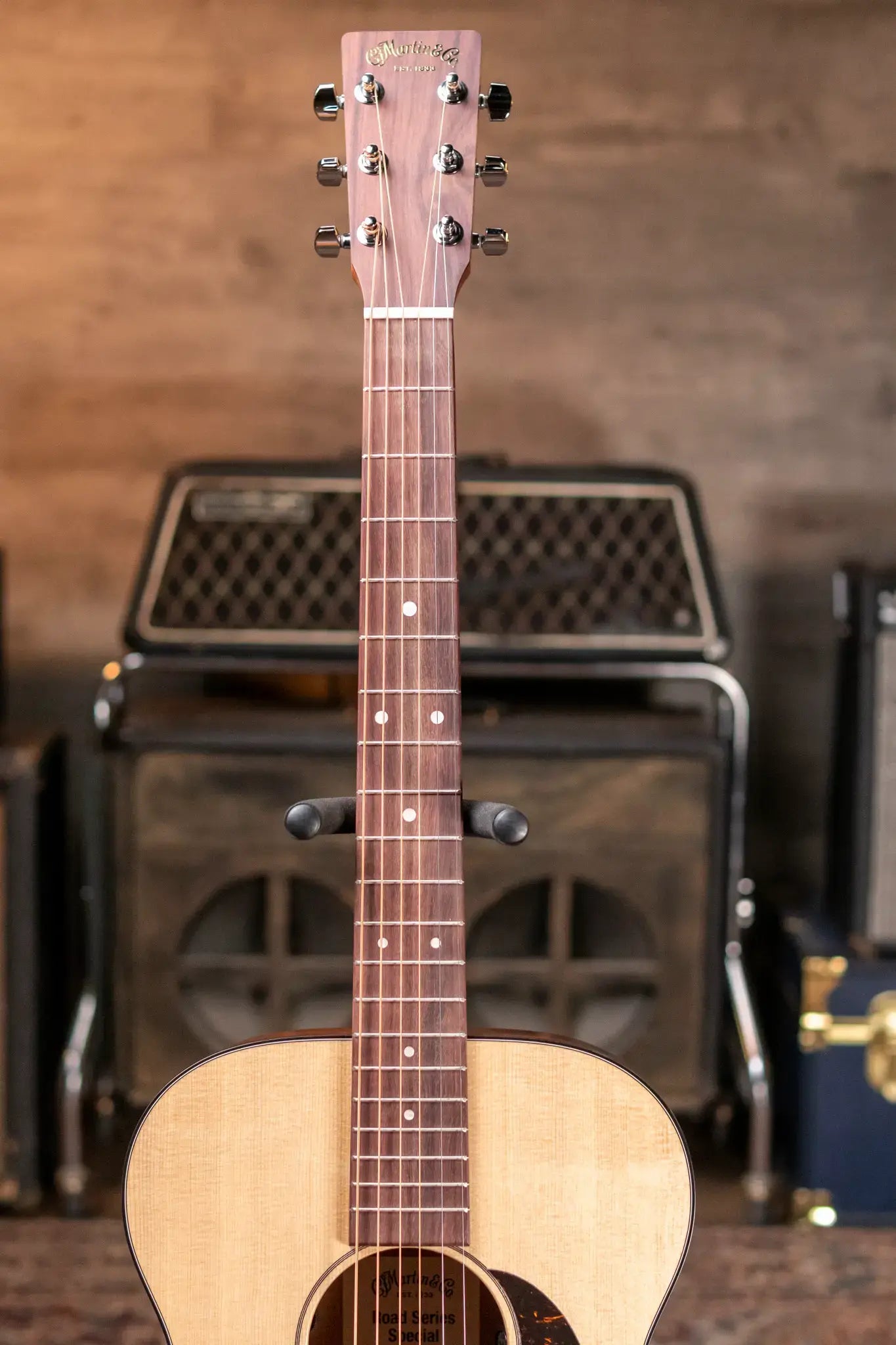 Martin 00-10E Special Acoustic/Electric with Gig Bag - Demo