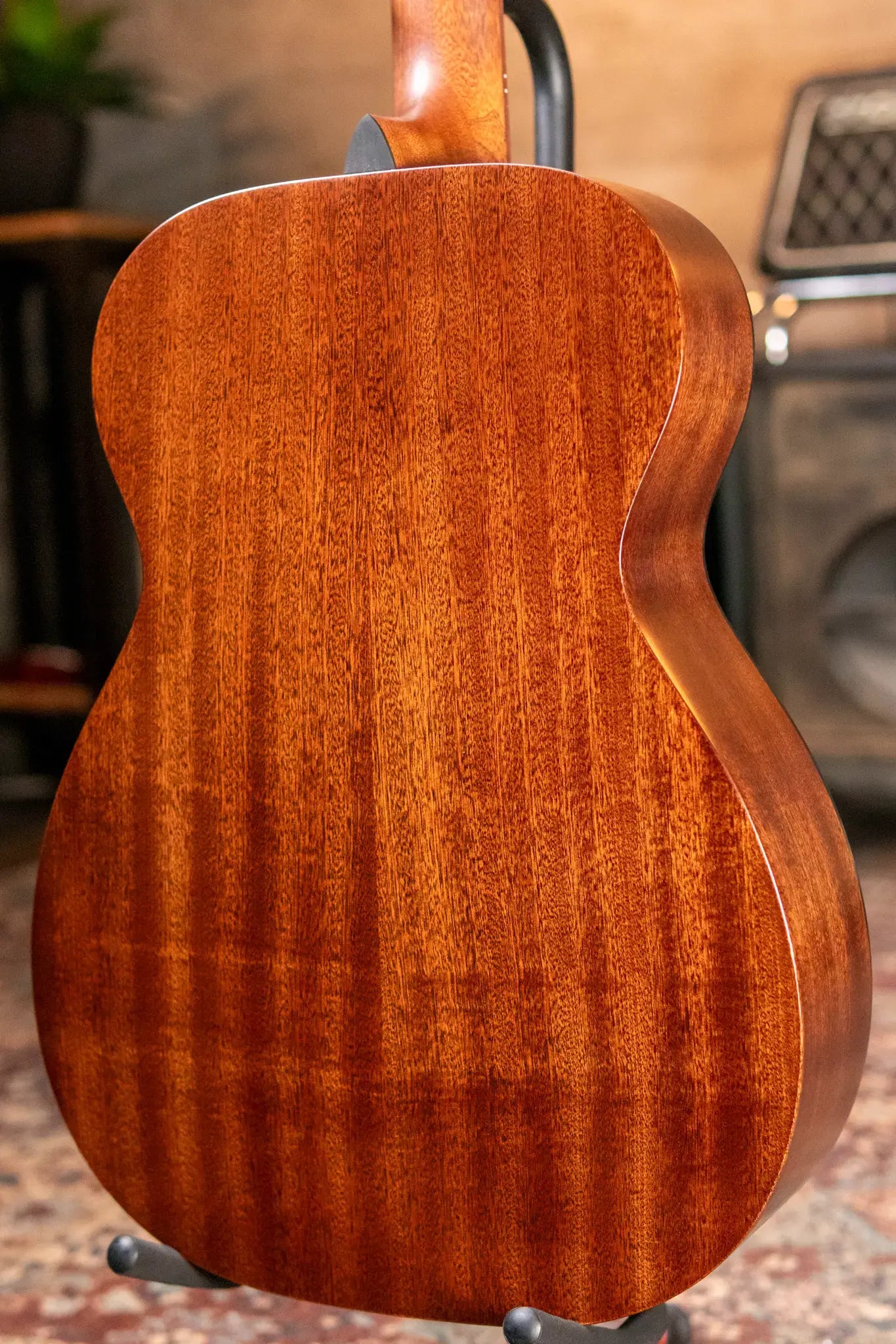 Martin 00-10E Special Acoustic/Electric with Gig Bag - Demo