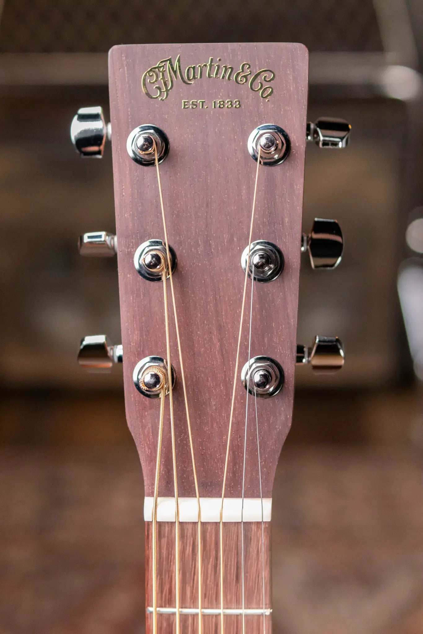 Martin 00-10E Special Acoustic/Electric with Gig Bag