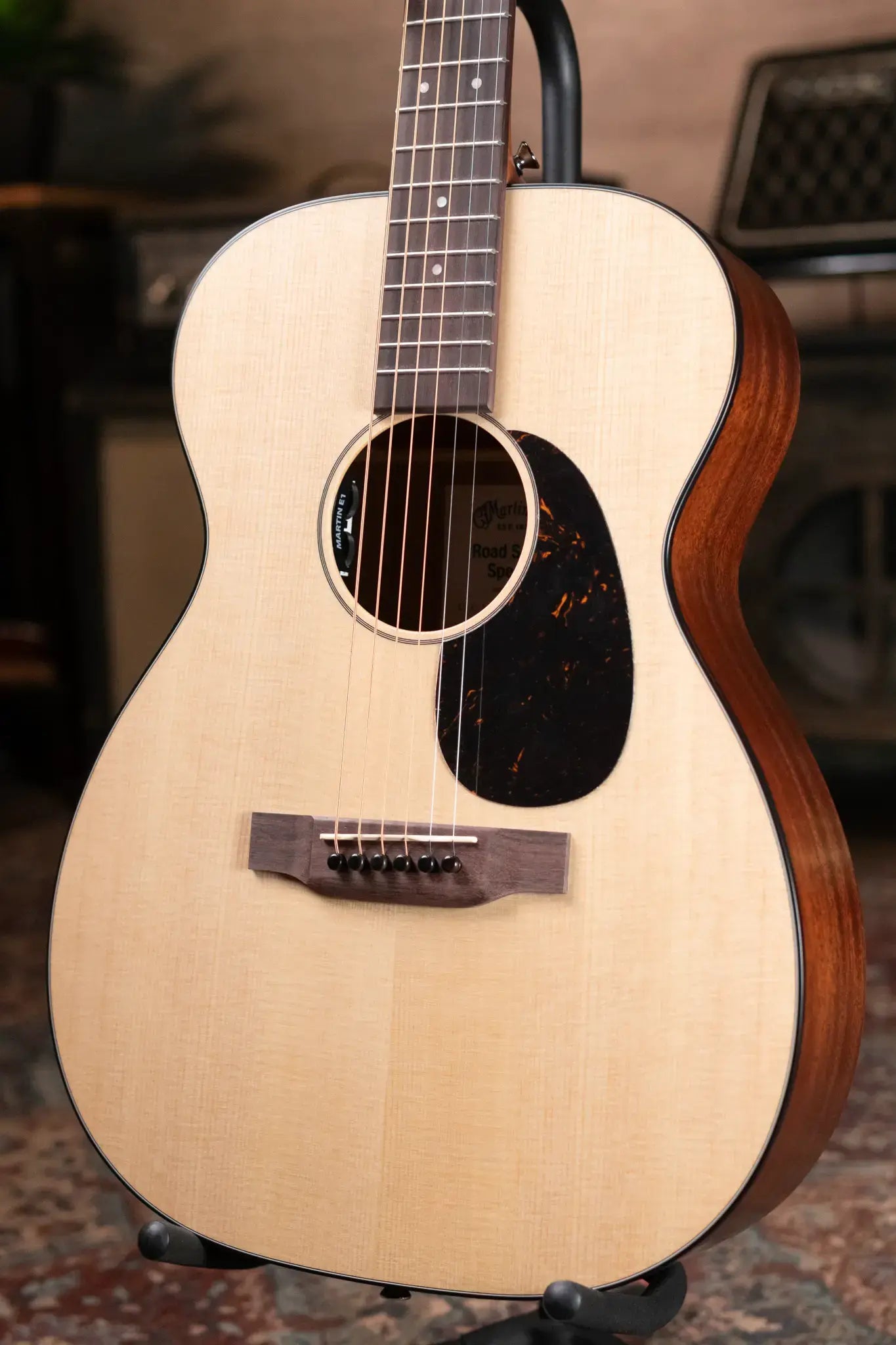 Martin 00-10E Special Acoustic/Electric with Gig Bag