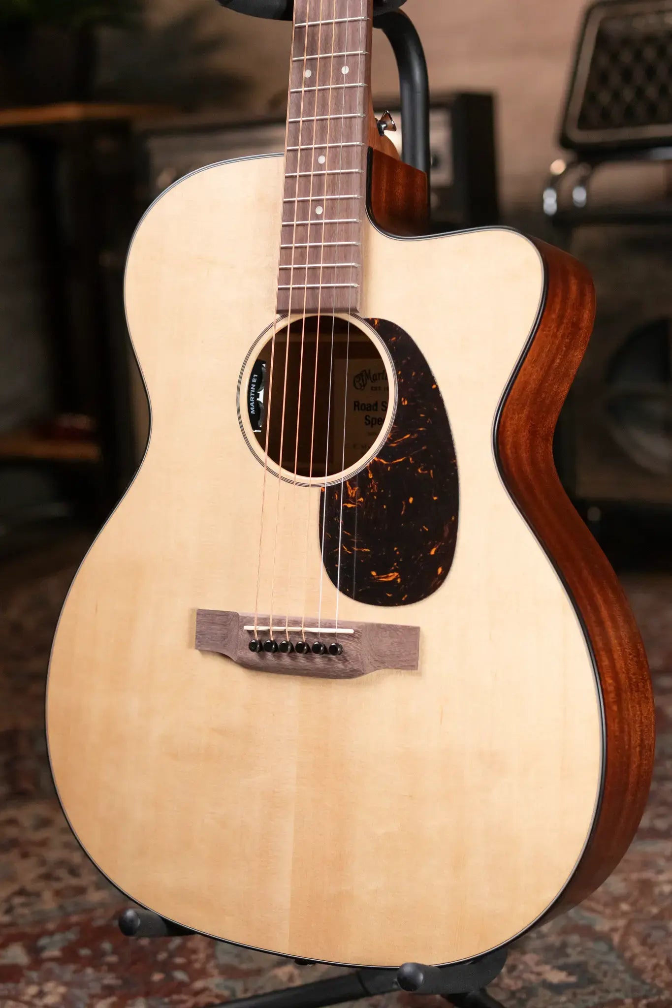 Martin OMC-10E Acoustic/Electric with Gig Bag