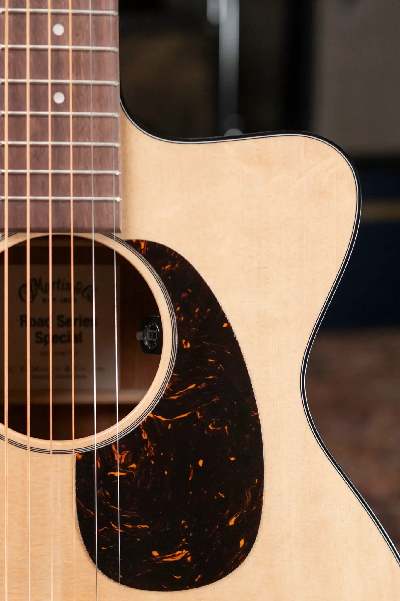 Martin OMC-10E Acoustic/Electric with Gig Bag