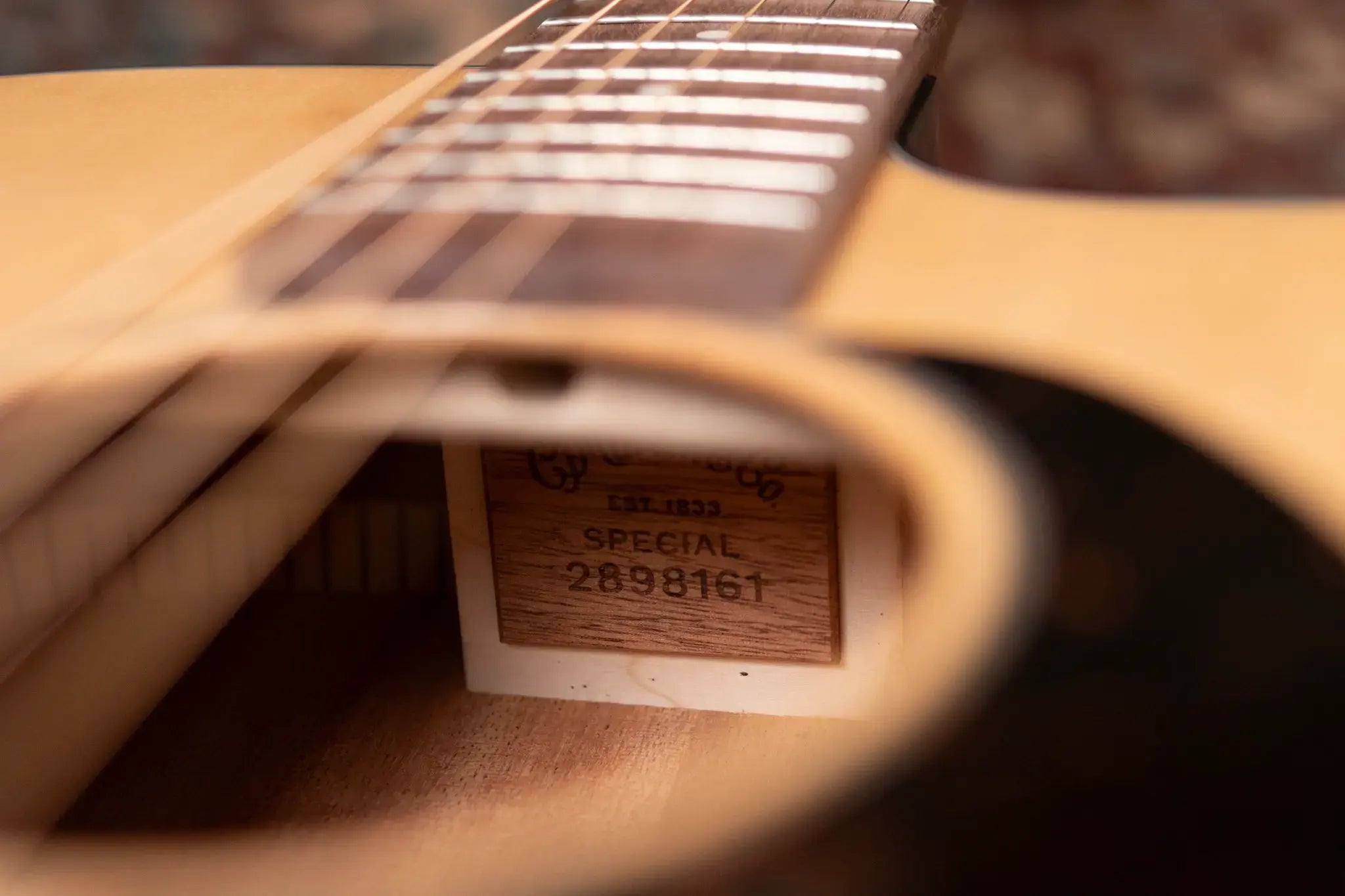 Martin OMC-10E Acoustic/Electric with Gig Bag