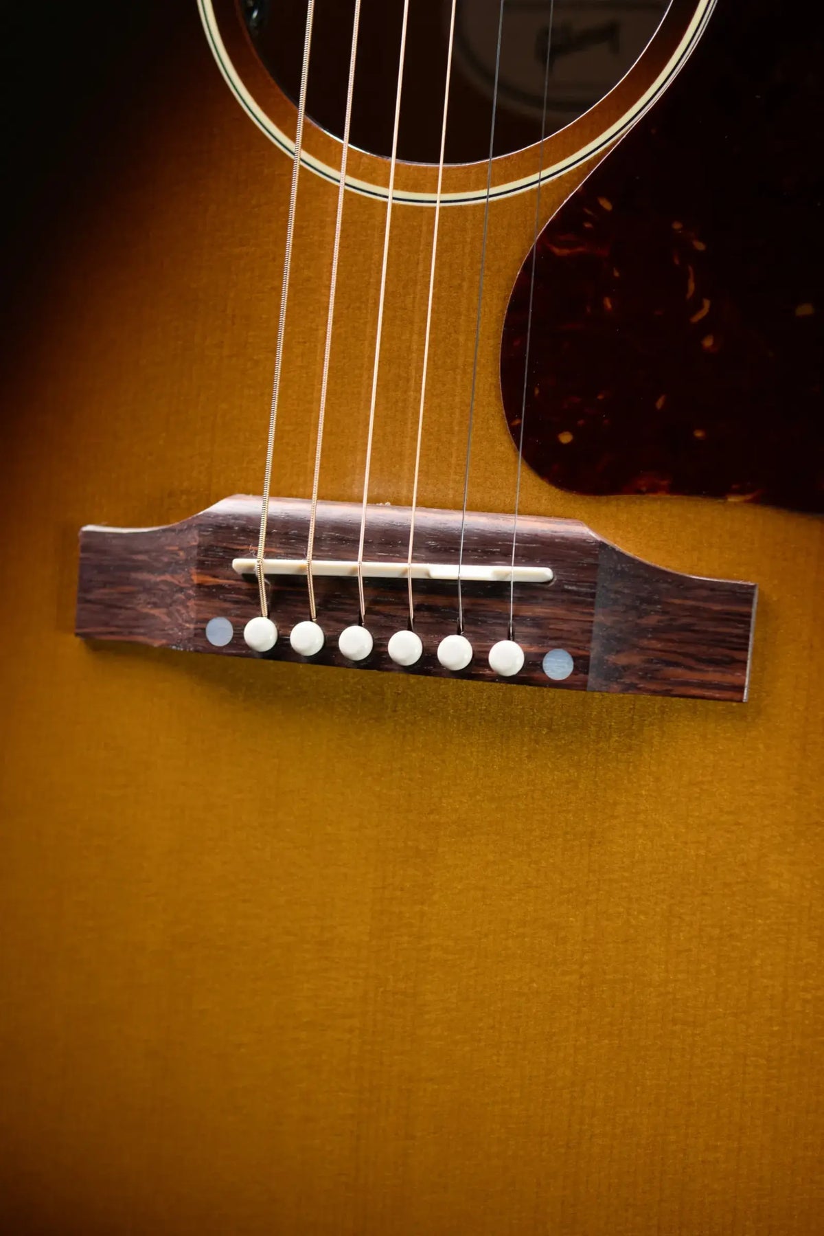 Gibson J-45 Standard HiFi DNA Acoustic/Electric Guitar - Vintage Sunburst with Hardshell Case